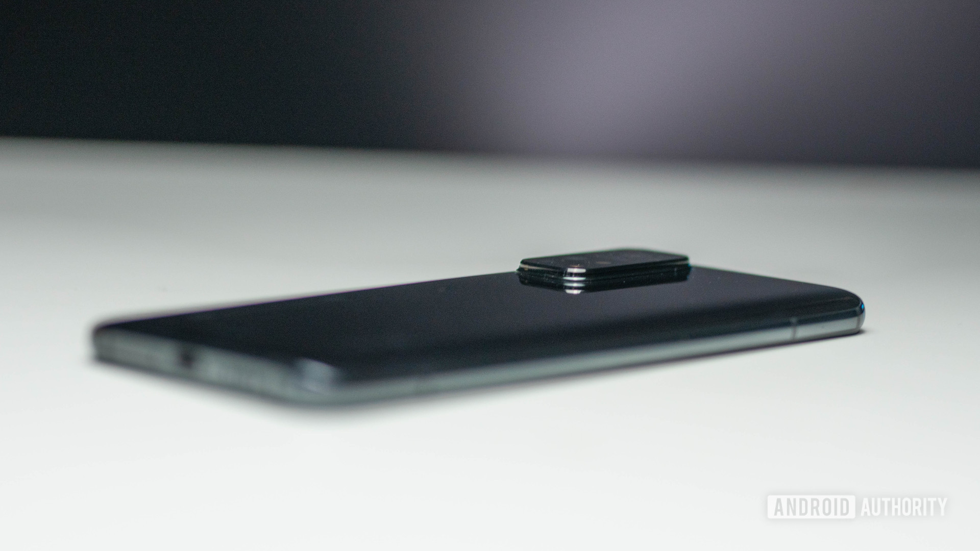 Xiaomi Mi 10T Pro laying flat on a table showing the heft camera bump