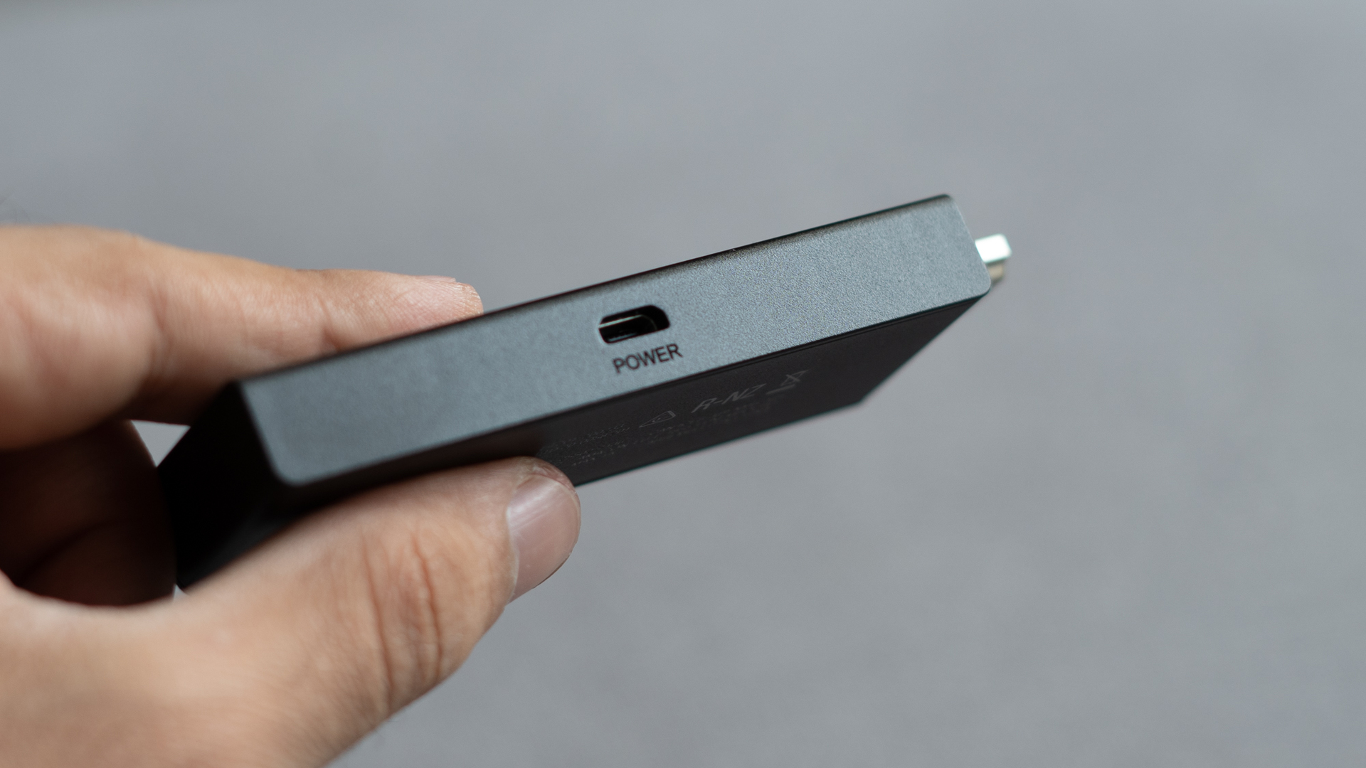 Phiên bản Fire Stick 2020 có cổng micro USB
