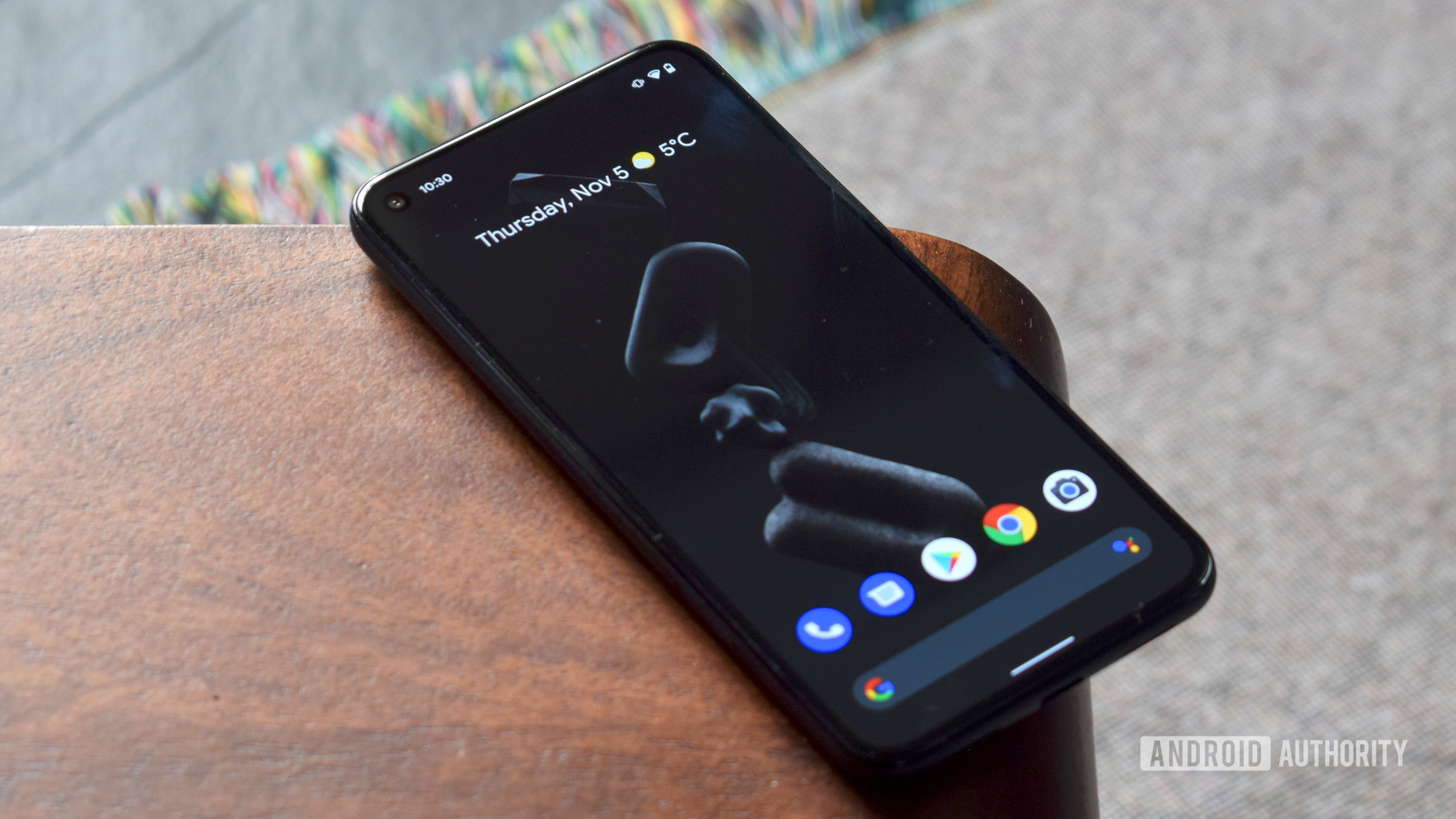 Google Pixel 5 live wallpapers: Download them and set them on any phone