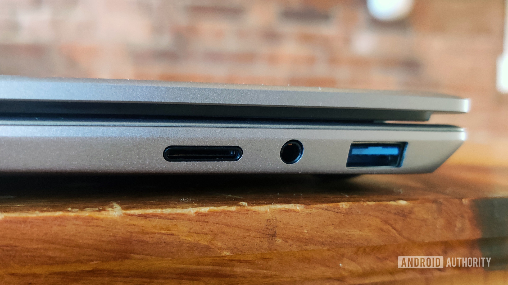 NexDock Touch Review Ports on Right Side