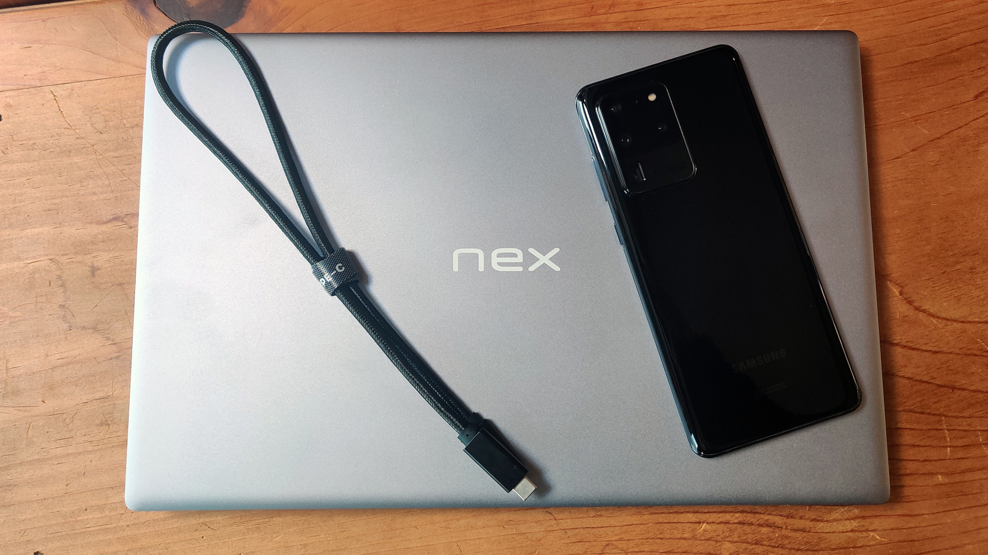 NexDock Touch Review with Samsung Galaxy S20 Ultra and Cable