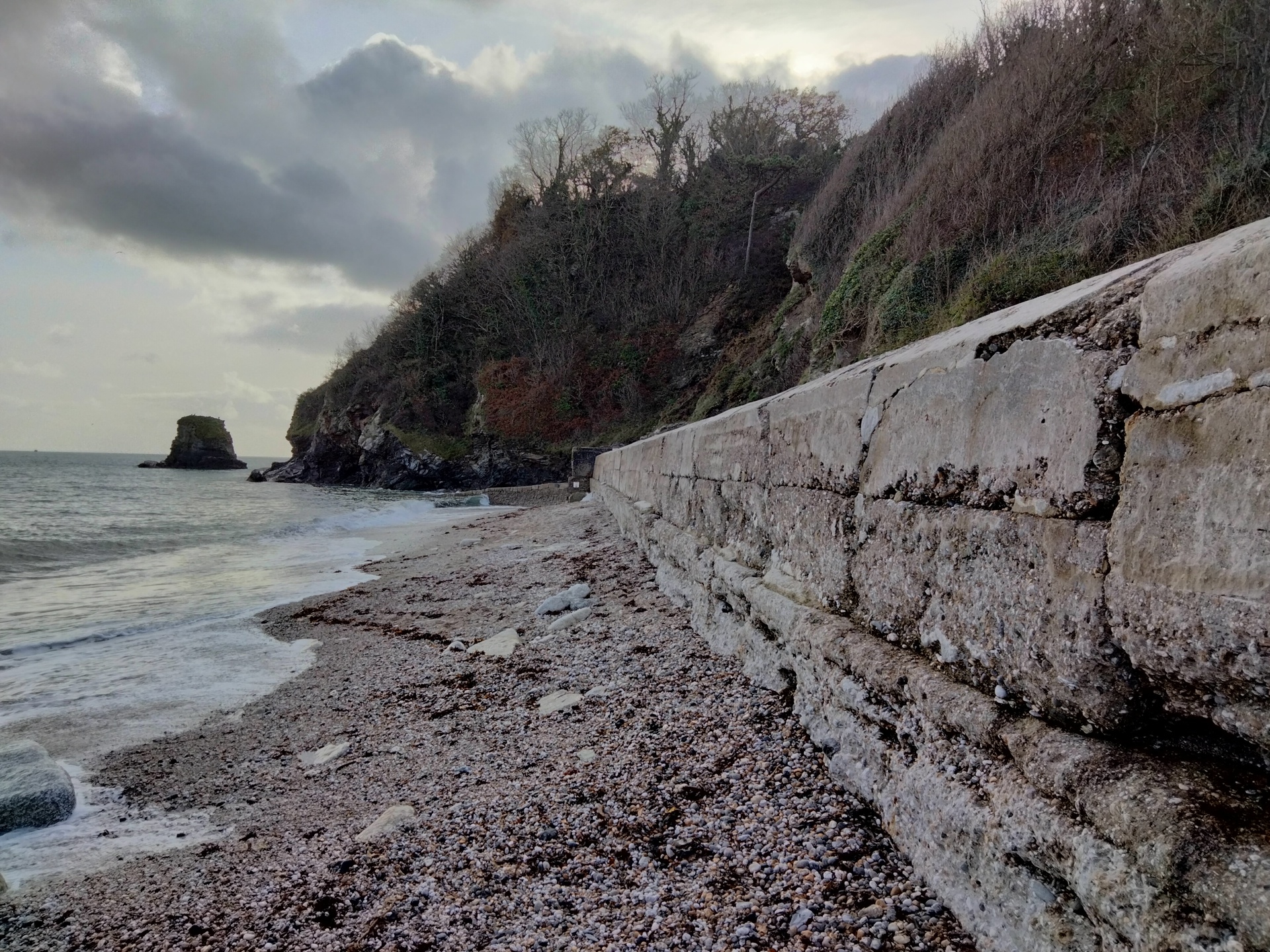 OnePlus Nord N100 photo sample of a beach wall