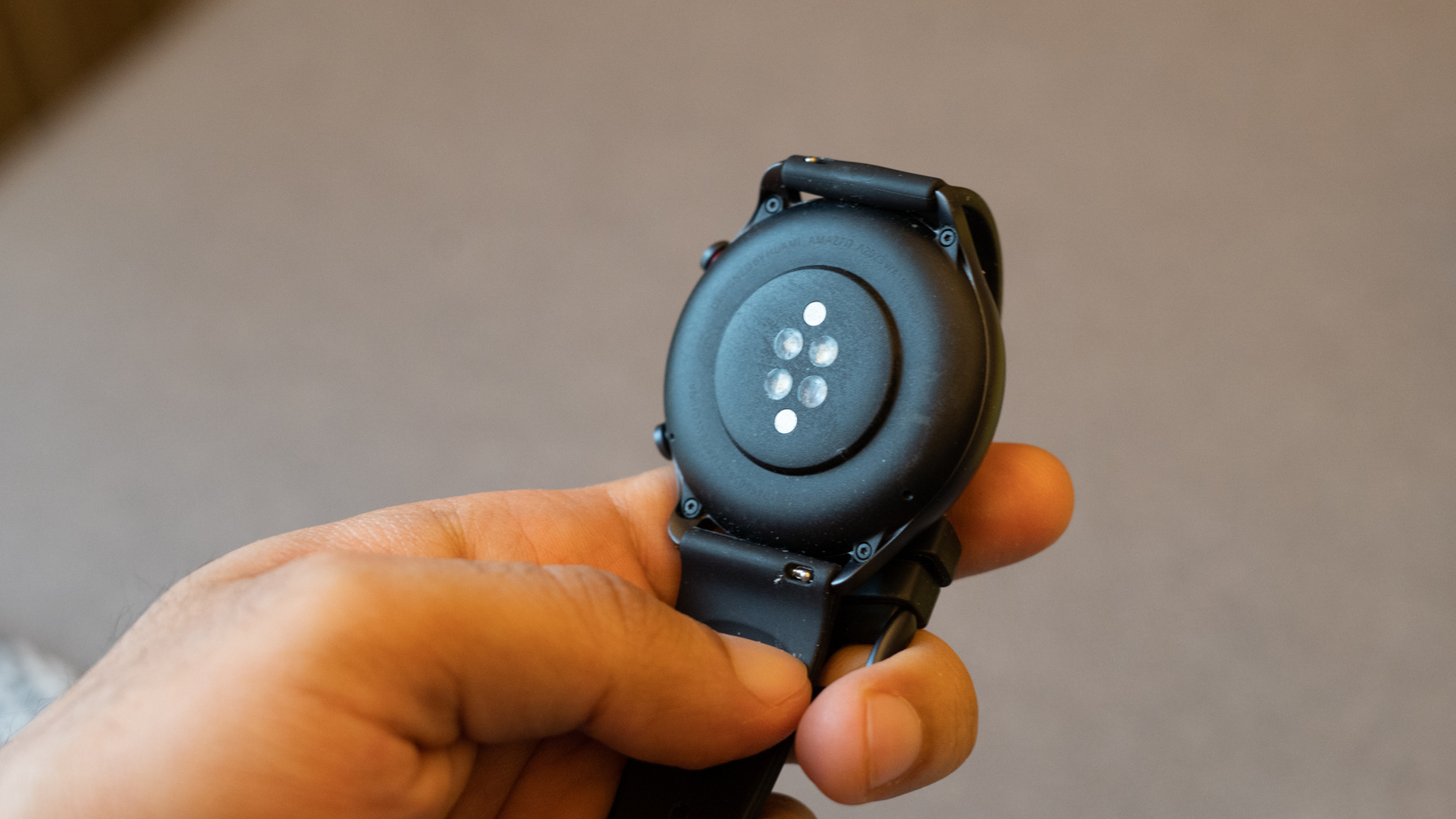 Amazfit GTR 2e Review: It's the GTR 2, Just Cheaper