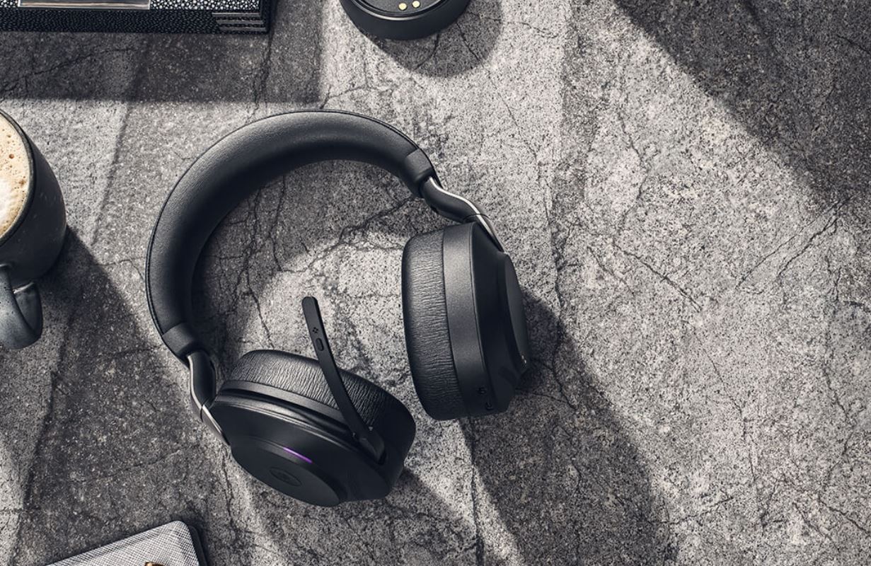 Jabra Evolve 2 85 headphones 