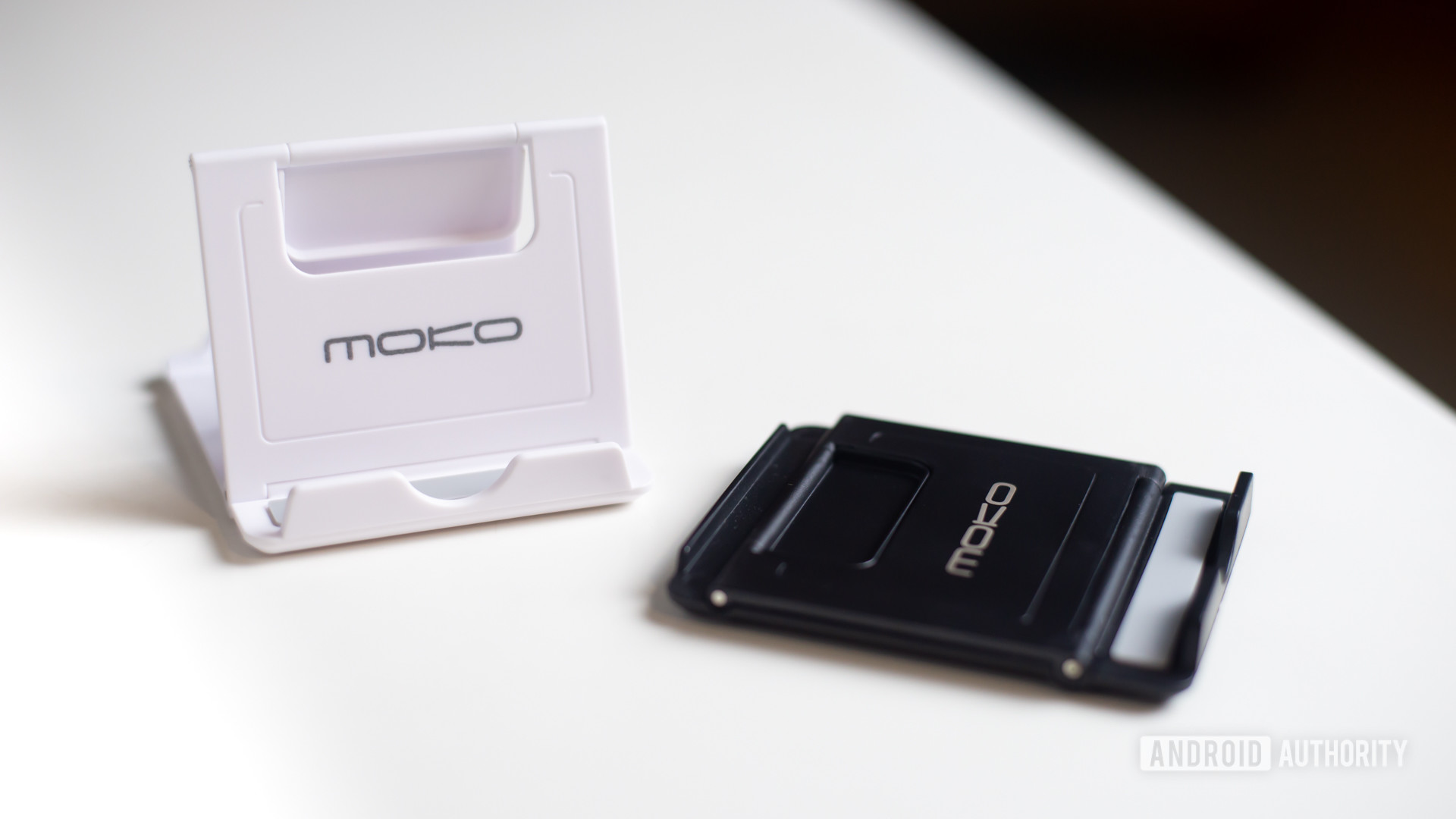 Moko PhoneTablet Stand Review 3