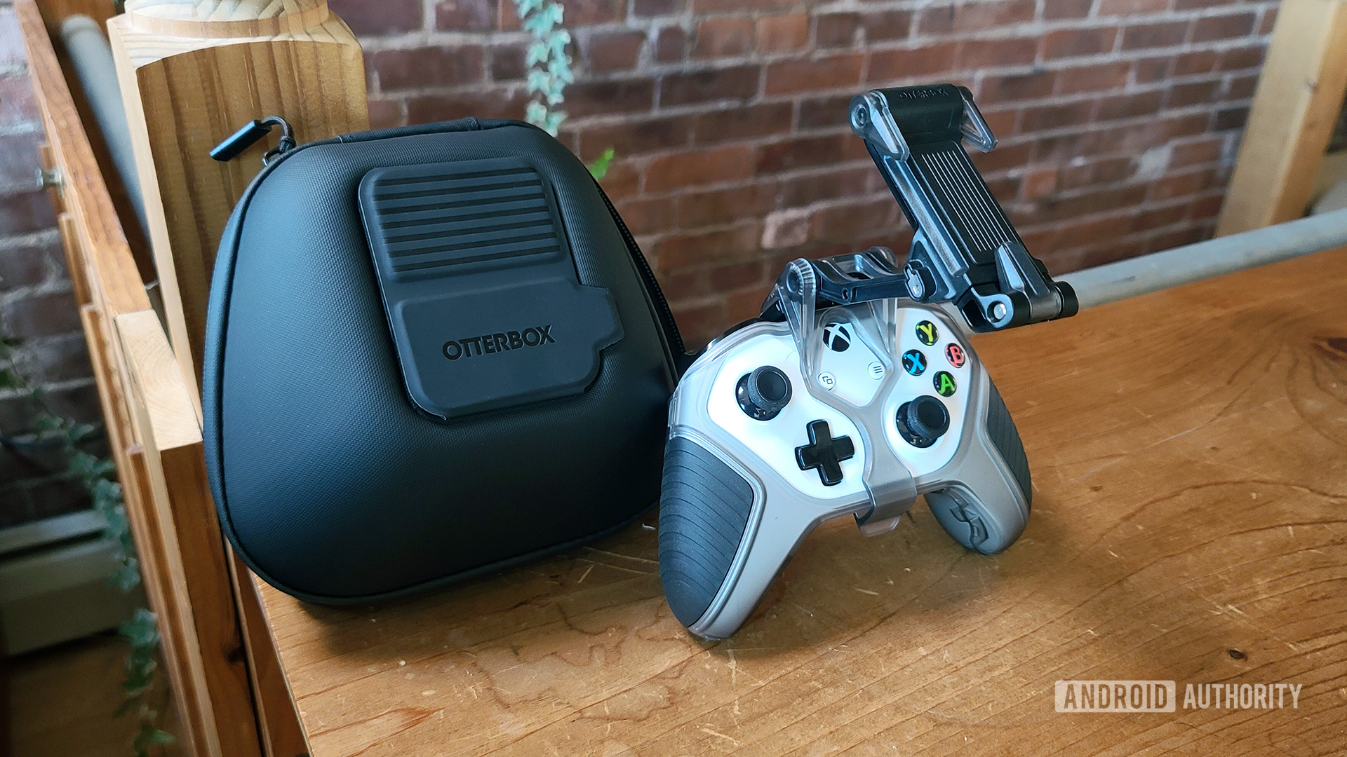 OtterBox Gaming Full Kit