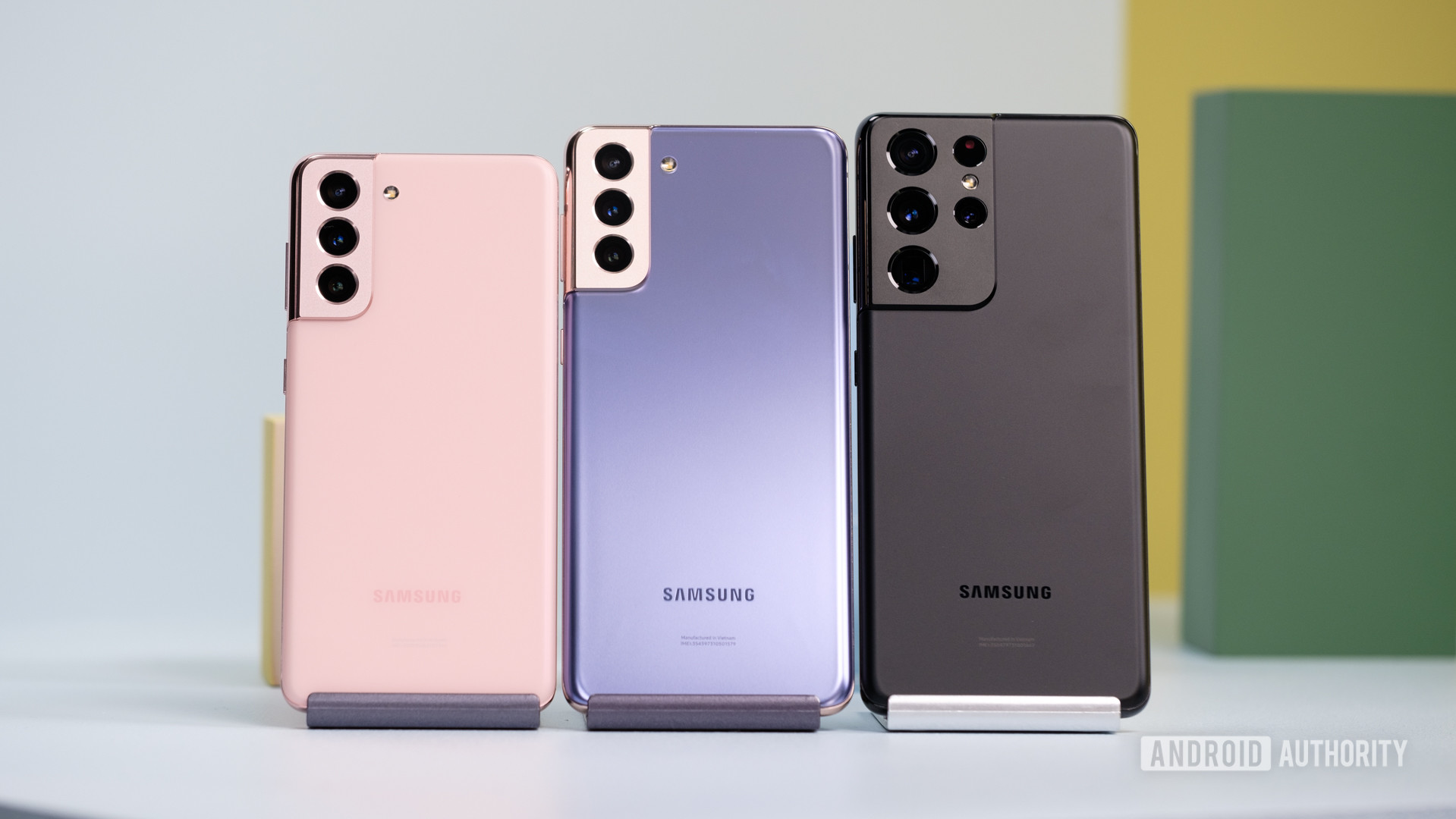 Samsung Galaxy S21 vs S21 Plus vs S21 Ultra 3