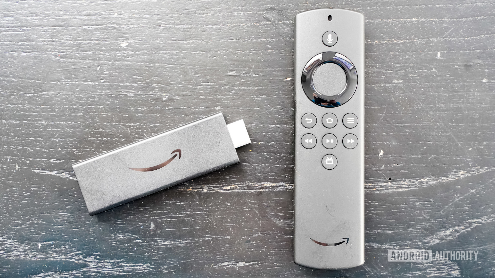 Amazon Fire TV Stick Lite dengan remote