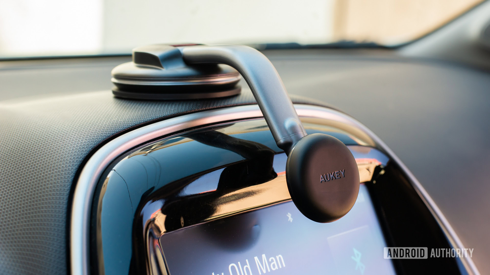 Portræt Fremmedgøre Metropolitan AUKEY Car Magnetic Phone Mount review: The best car phone holder?