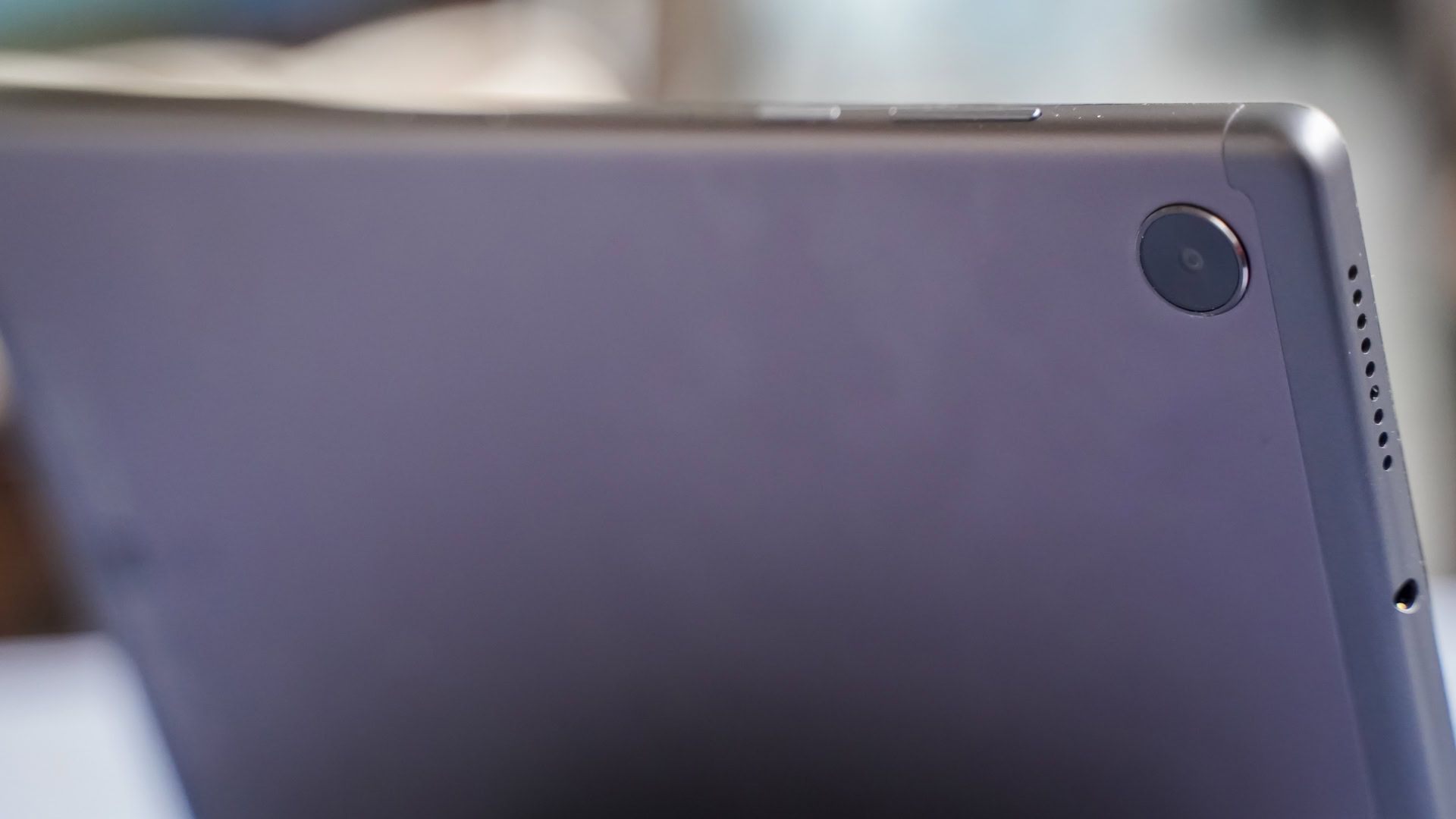 Lenovo Smart Tab M10 HD review: A solid slate