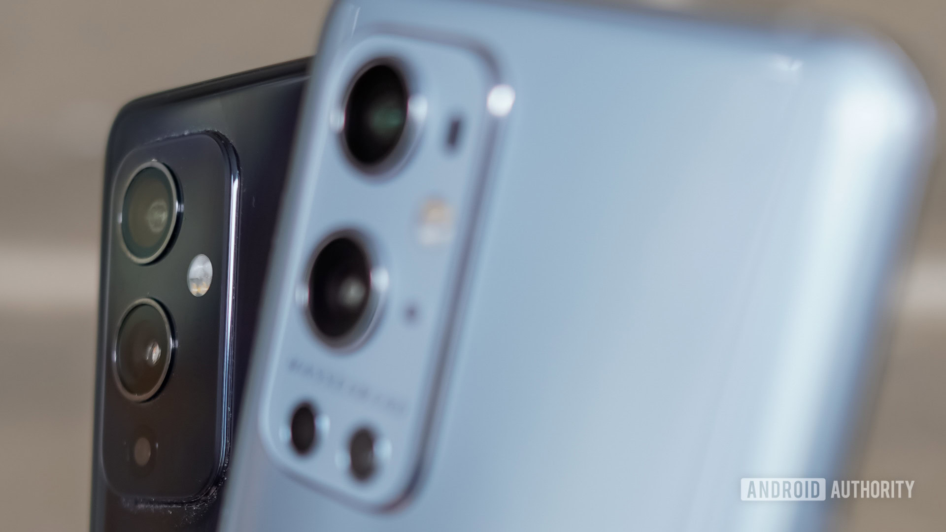 OnePlus 9 Pro vs OnePlus 9 side angle camera modules