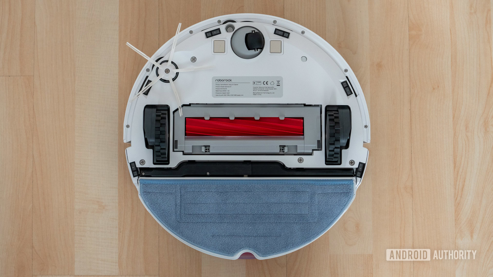 Roborock S7 robot vacuum mop bottom view full
