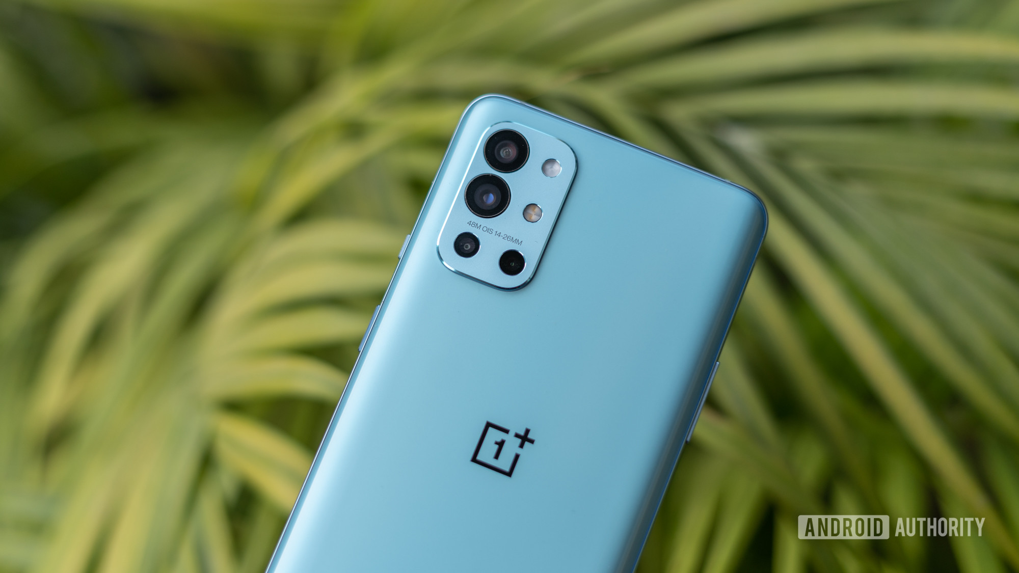 OnePlus 9R review camera module