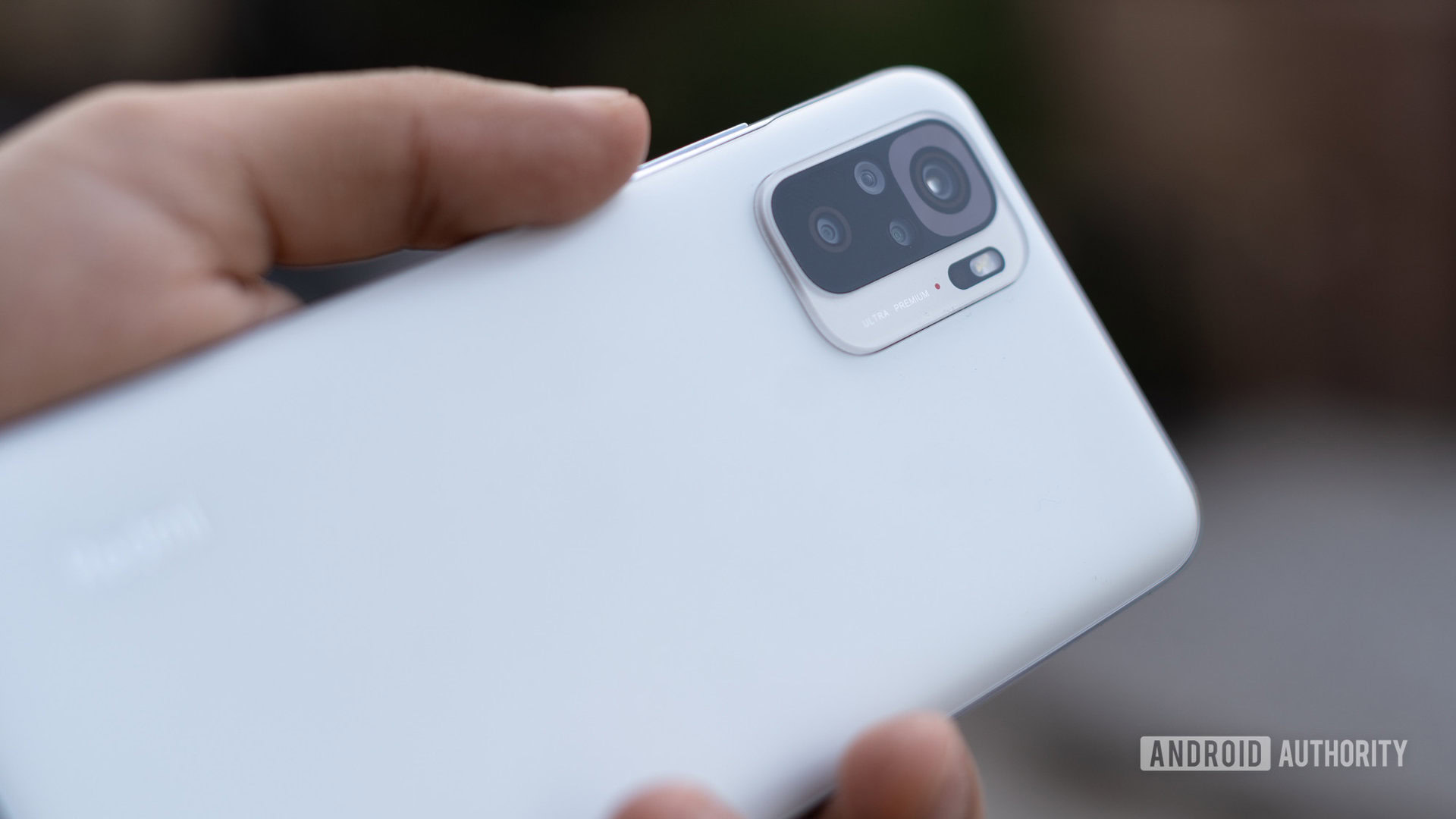 Redmi Note 10 review showing camera