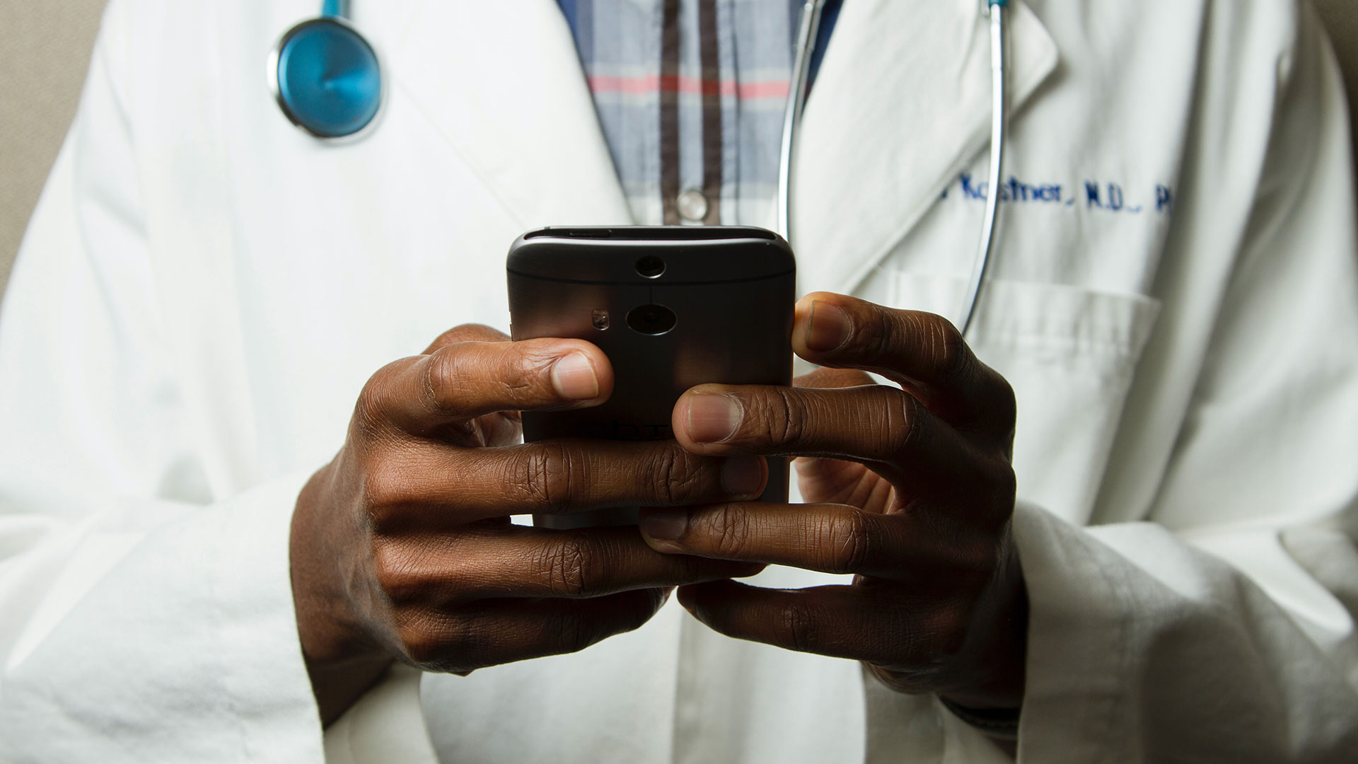 doctor phone virtual healthcare