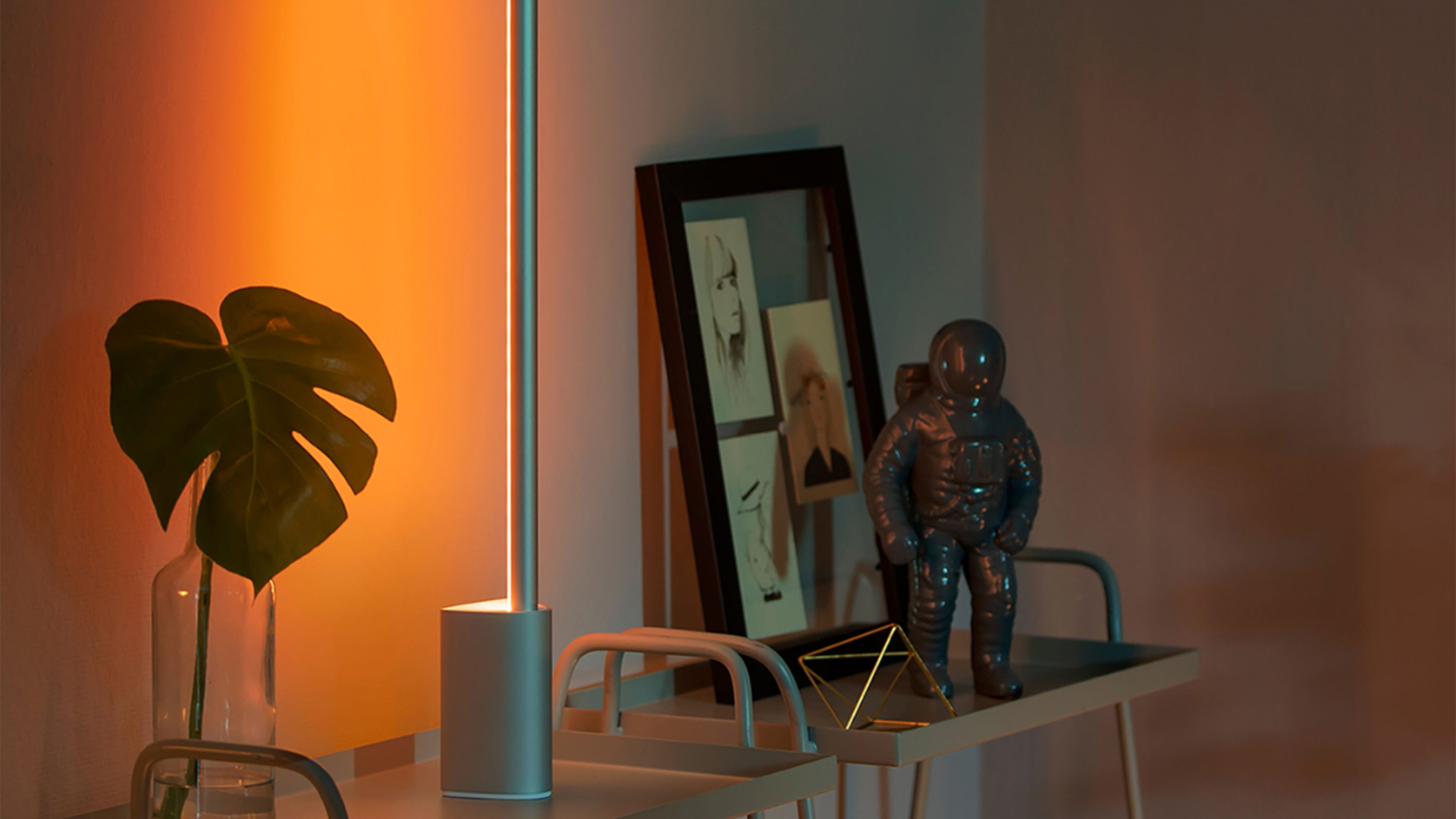 The Philips Hue Signe Table Lamp
