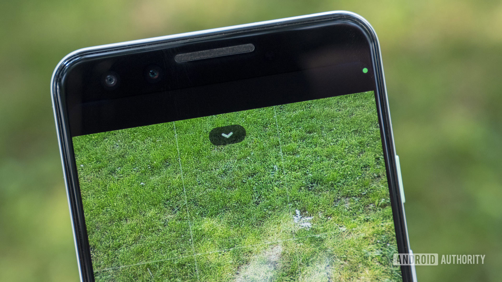 android 12 beta 2 privacy camera indicator minimized