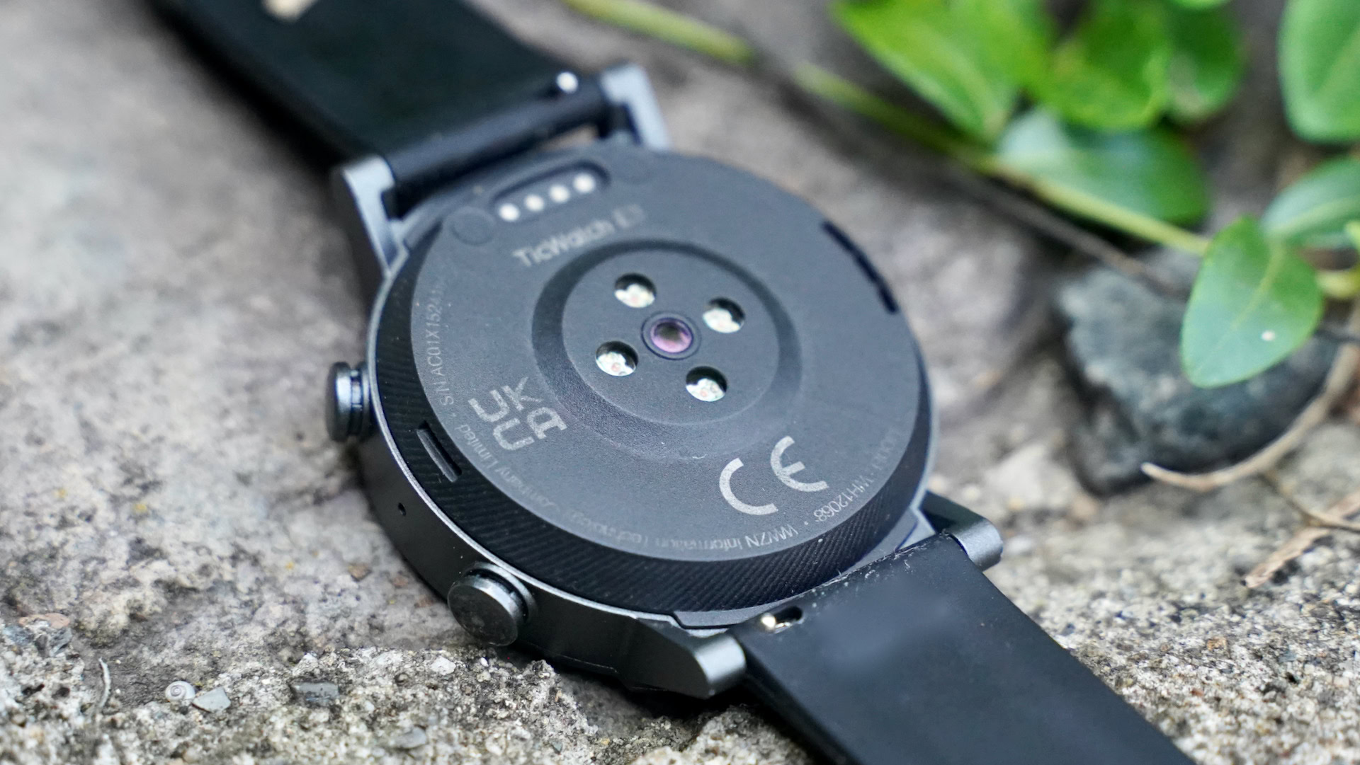 Review of Mobvoi's TicWatch E3, a Wear OS-compatible smartwatch with the  best cost performance! - Saiga NAK