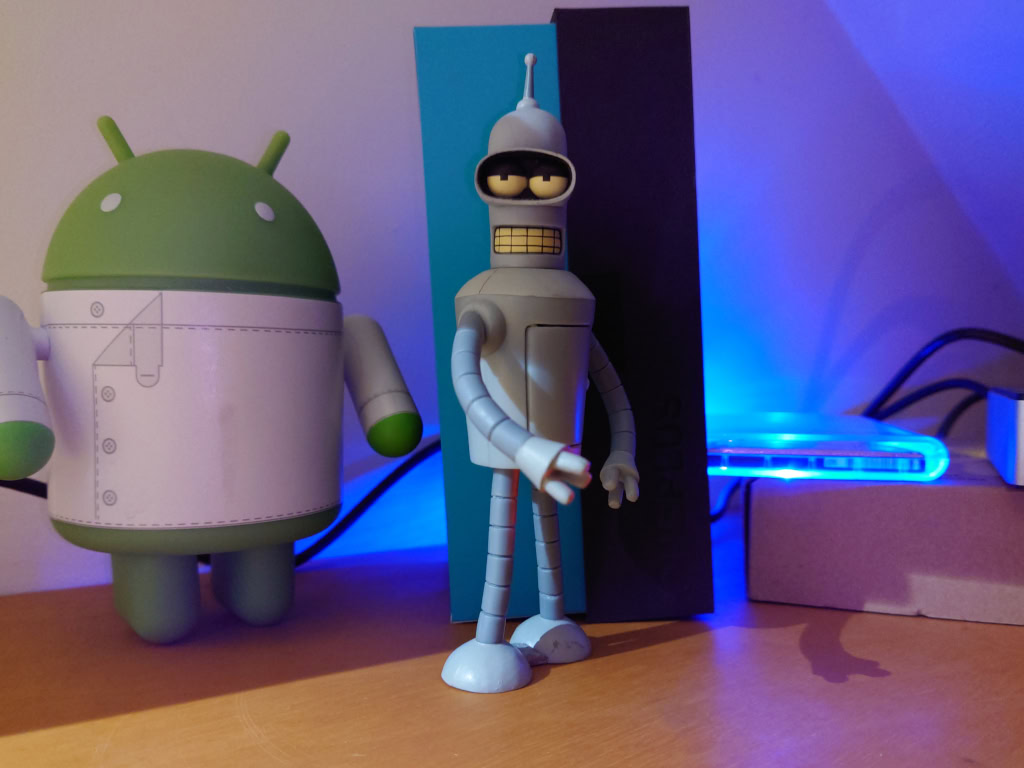 Android and Bender figurines in the dark taken on Sony Xperia 1 III
