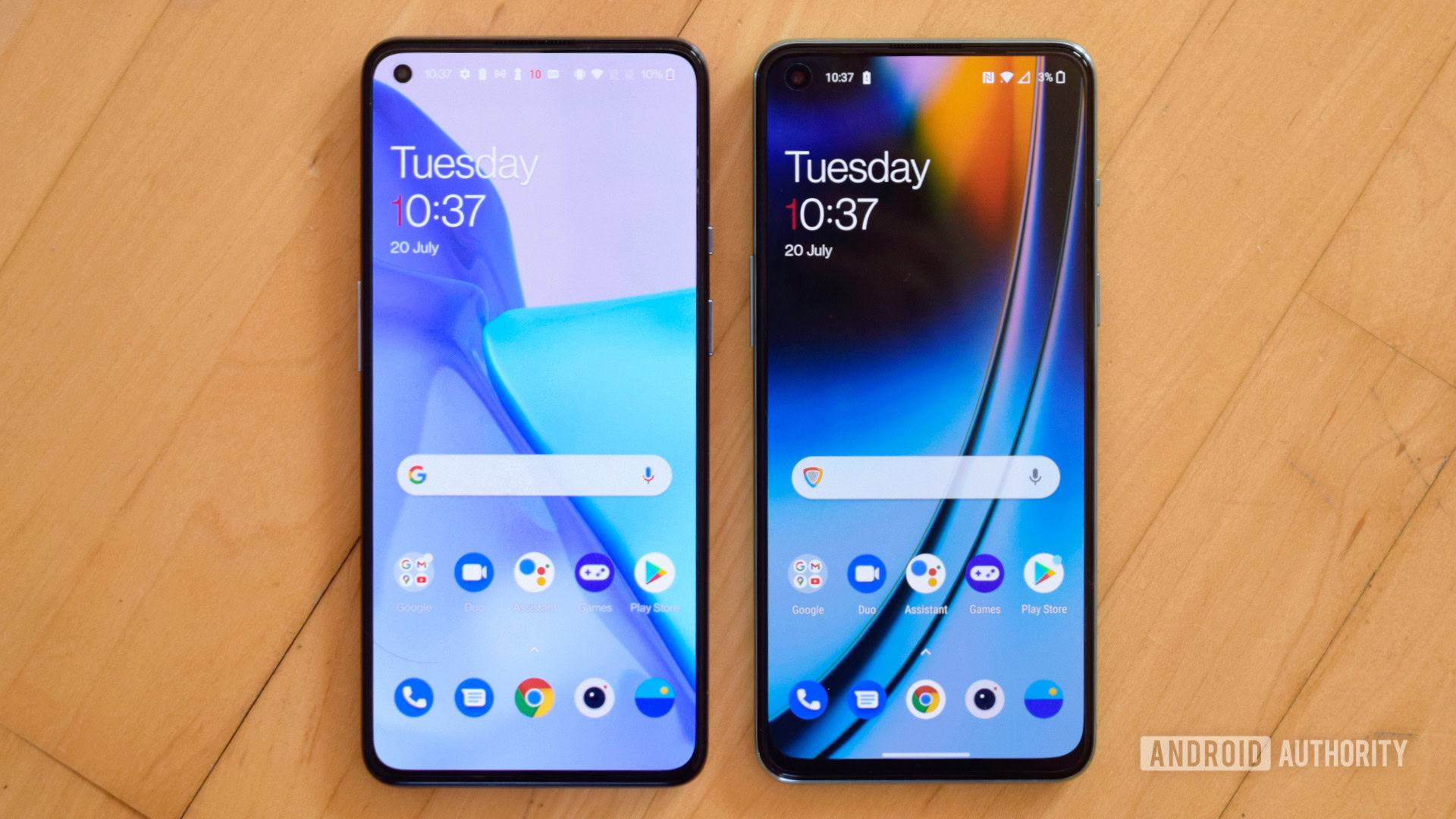 OnePlus Nord 2 vs OnePlus 9 smartphones from the front.