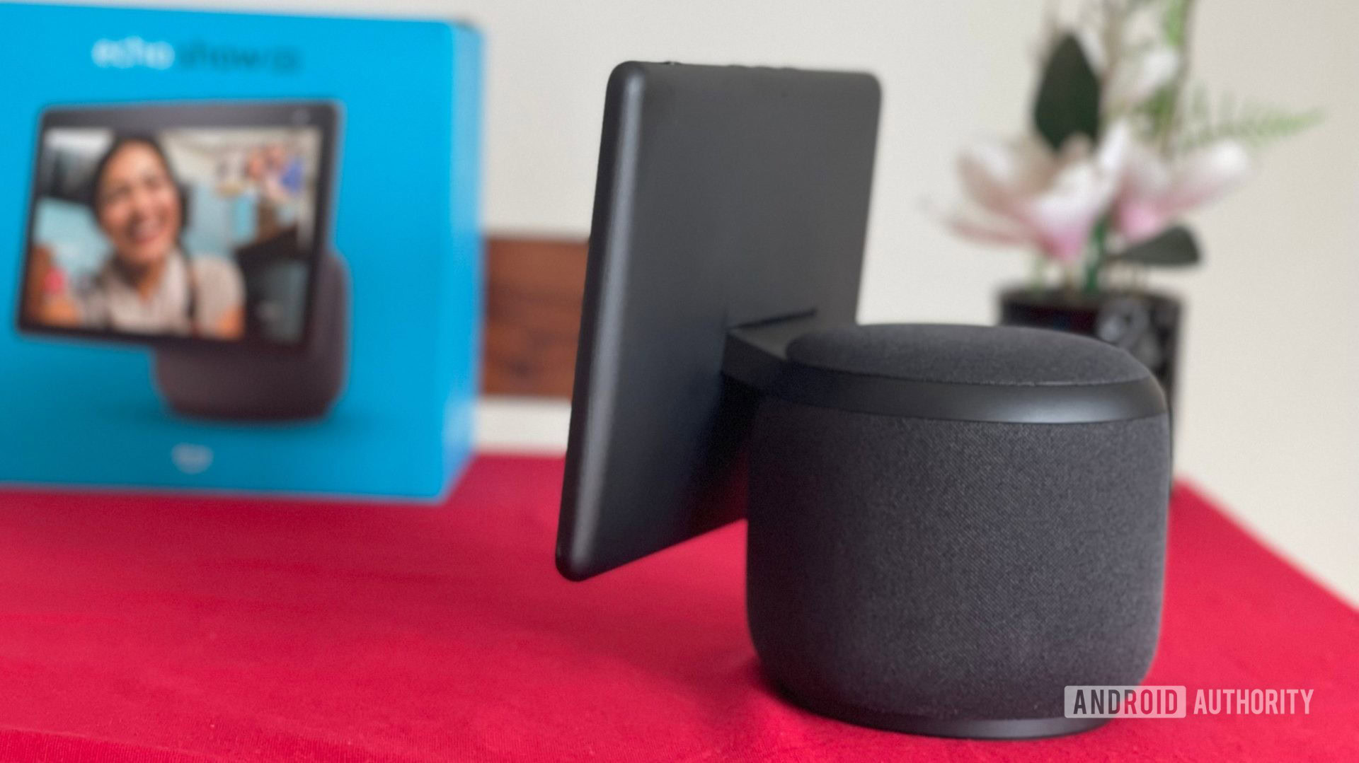 Amazon Echo Show 10 side profile