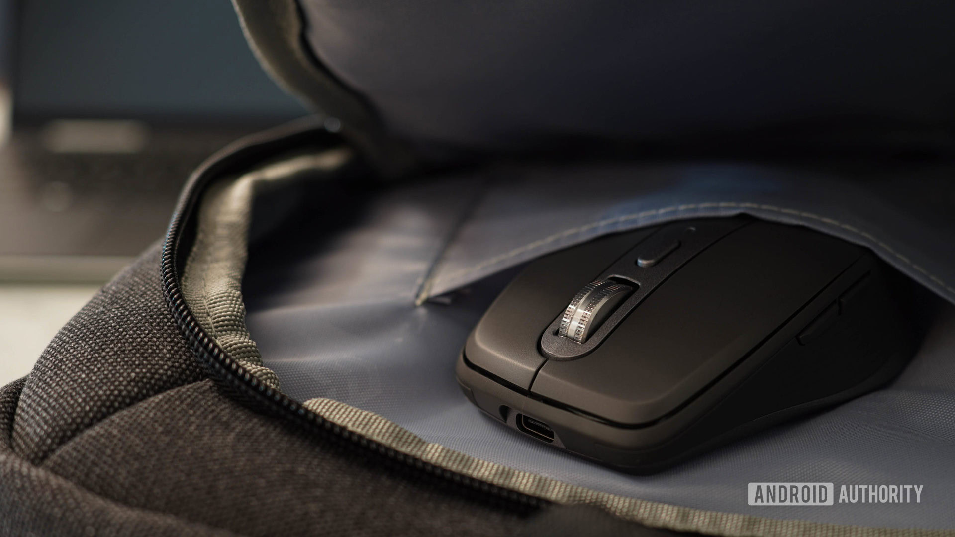 Logitech MX Anywhere 3 in a bag pocket