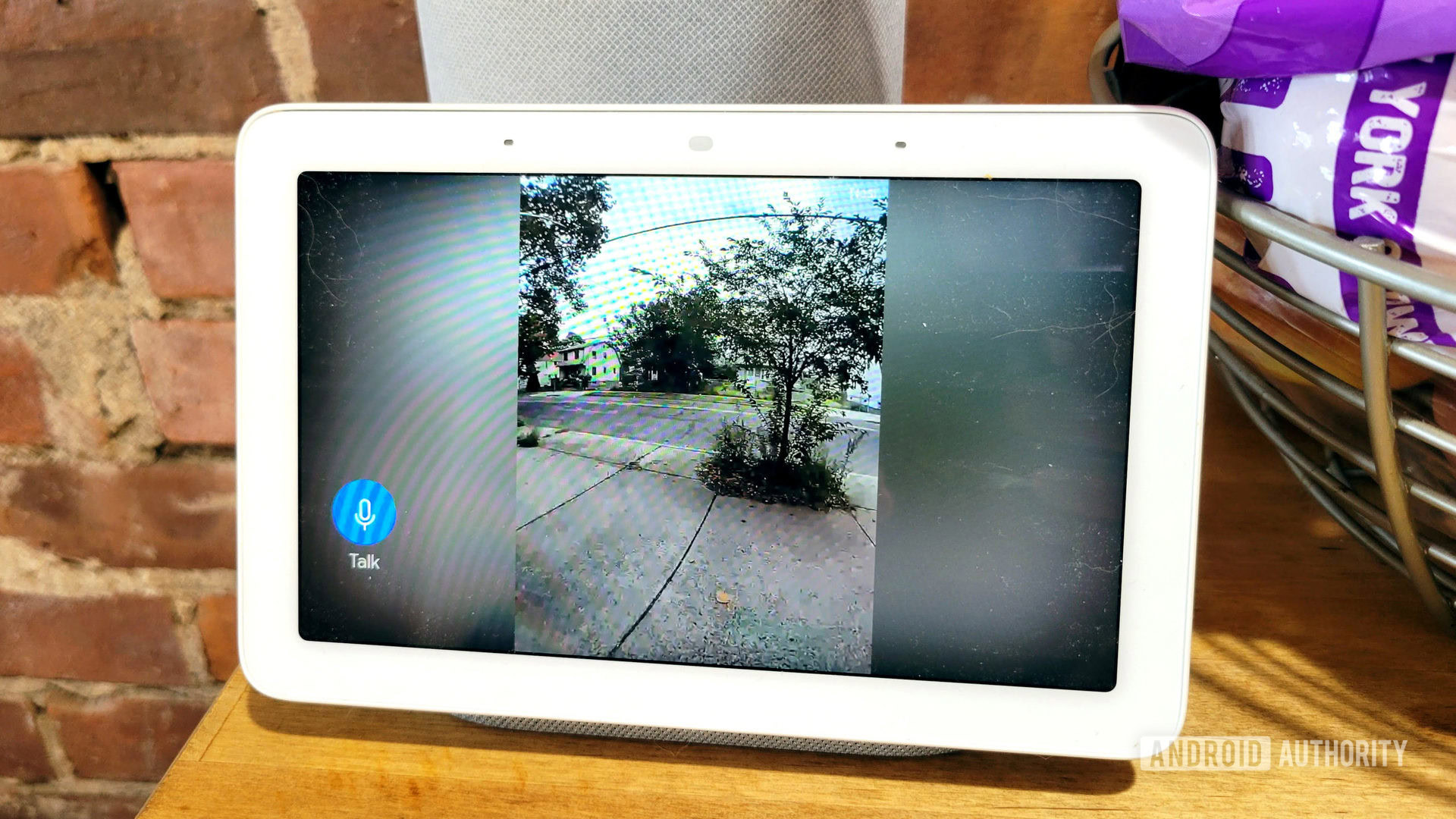 Google Nest Doorbell Review Day Time Image on Google Home Hub