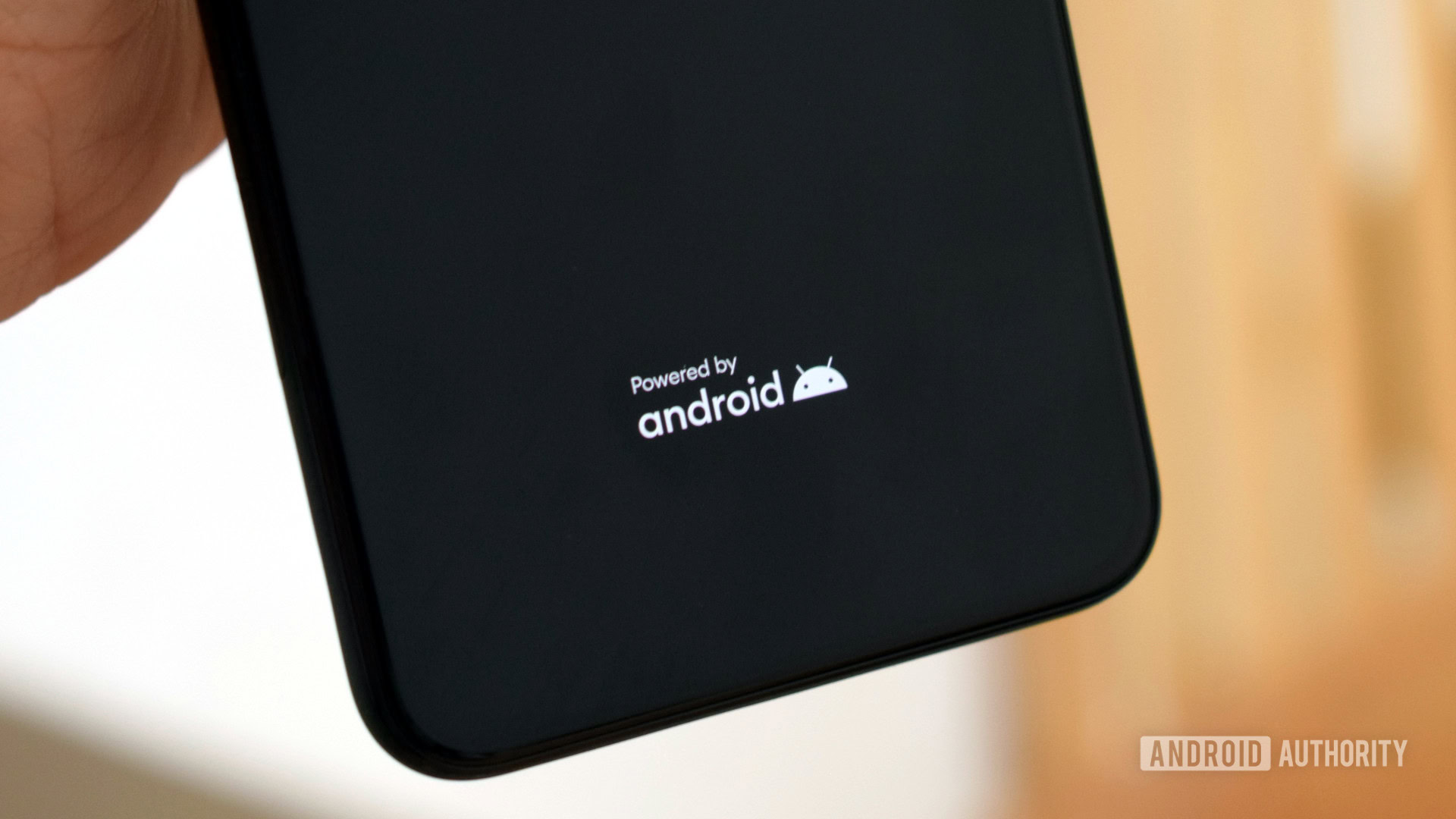 Powered by Android logo far