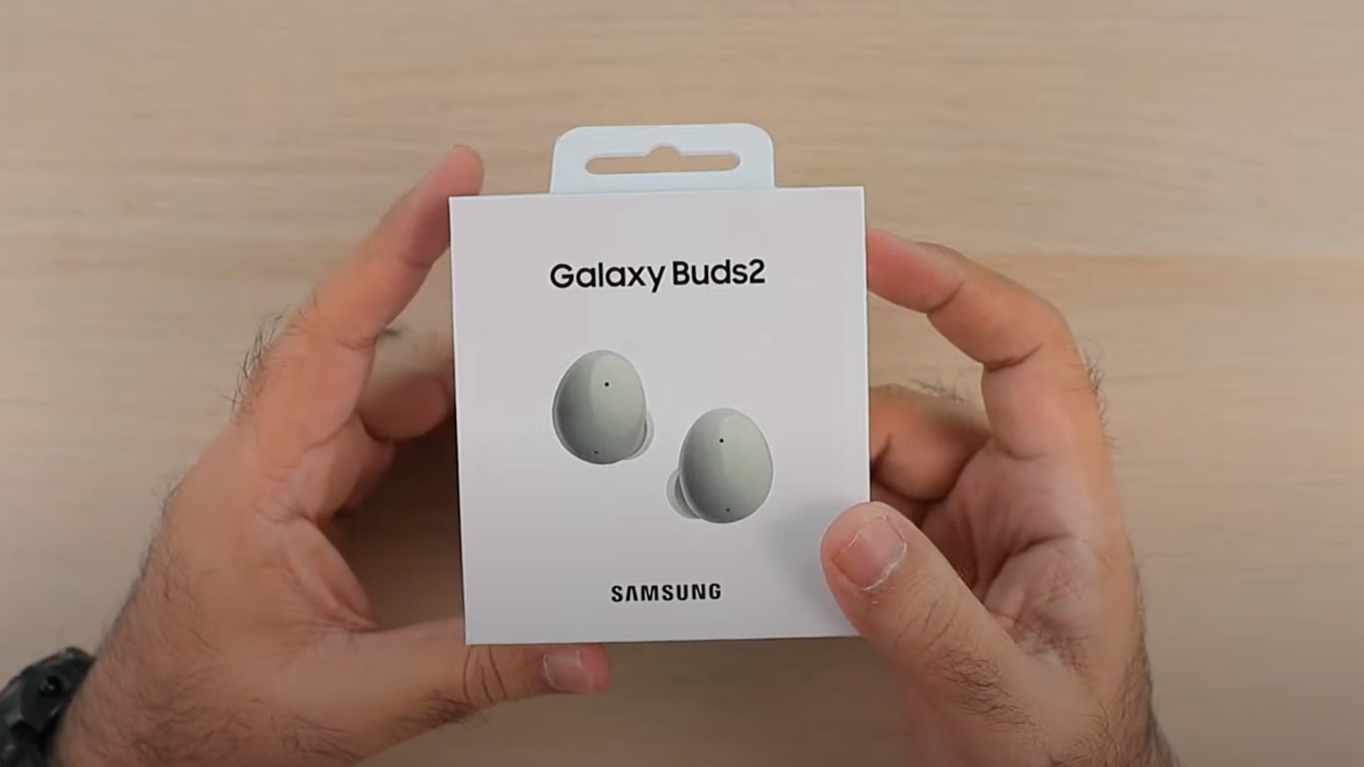 Samsung Galaxy Buds 2 video screenshot