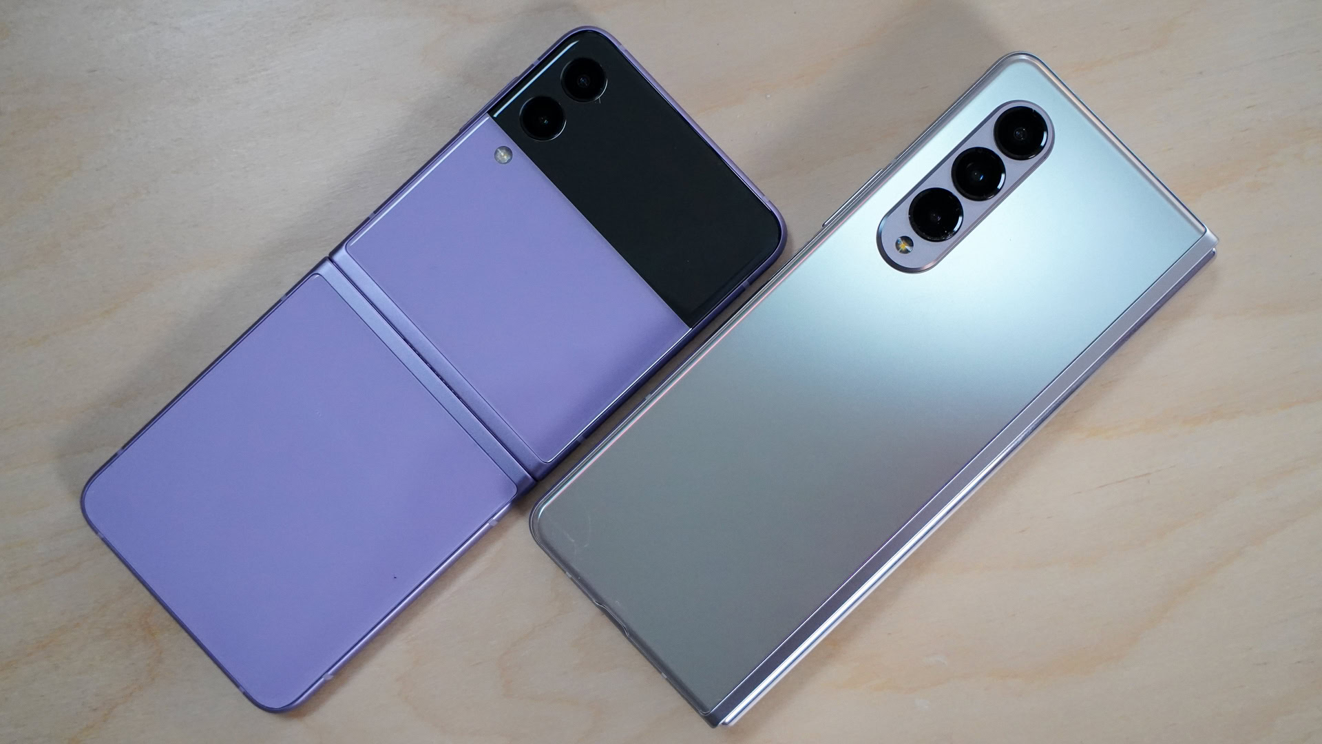 Samsung Galaxy Fold 3 and Flip 3 laying down