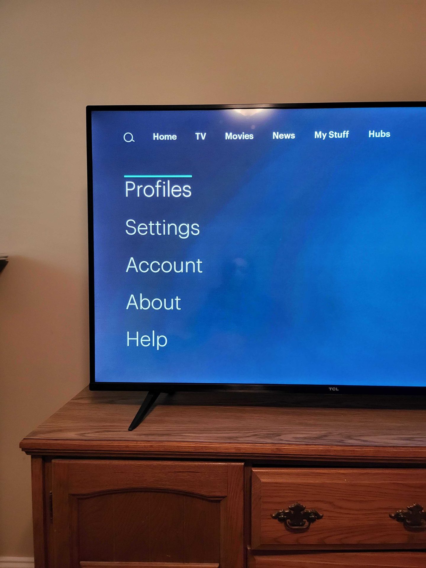 Switch Hulu profiles on TV 1