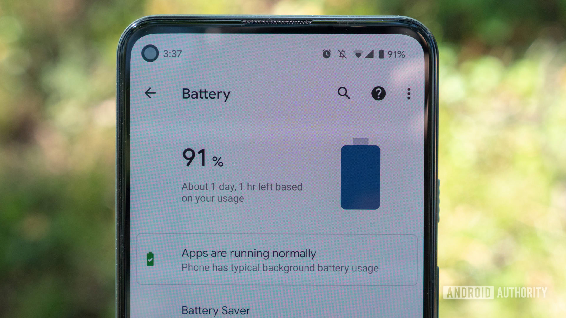 the google pixel 5a display close-up with battery stats