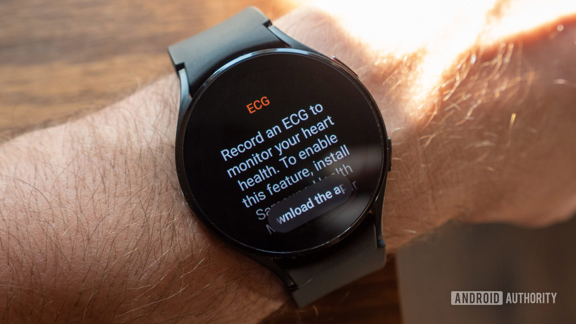 Samsung Galaxy Watch 4 EKG uygulaması, Samsung Health Monitor uygulamasını indirmek istiyor