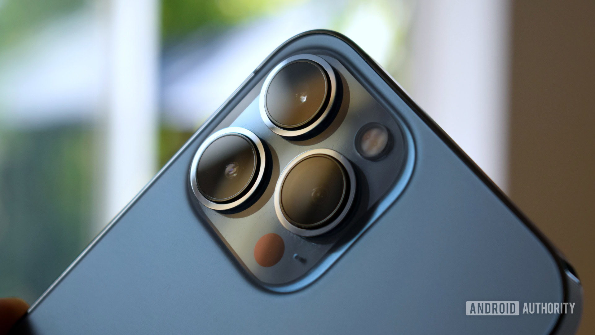 Apple iPhone 13 Pro Max camera module ultra close 3
