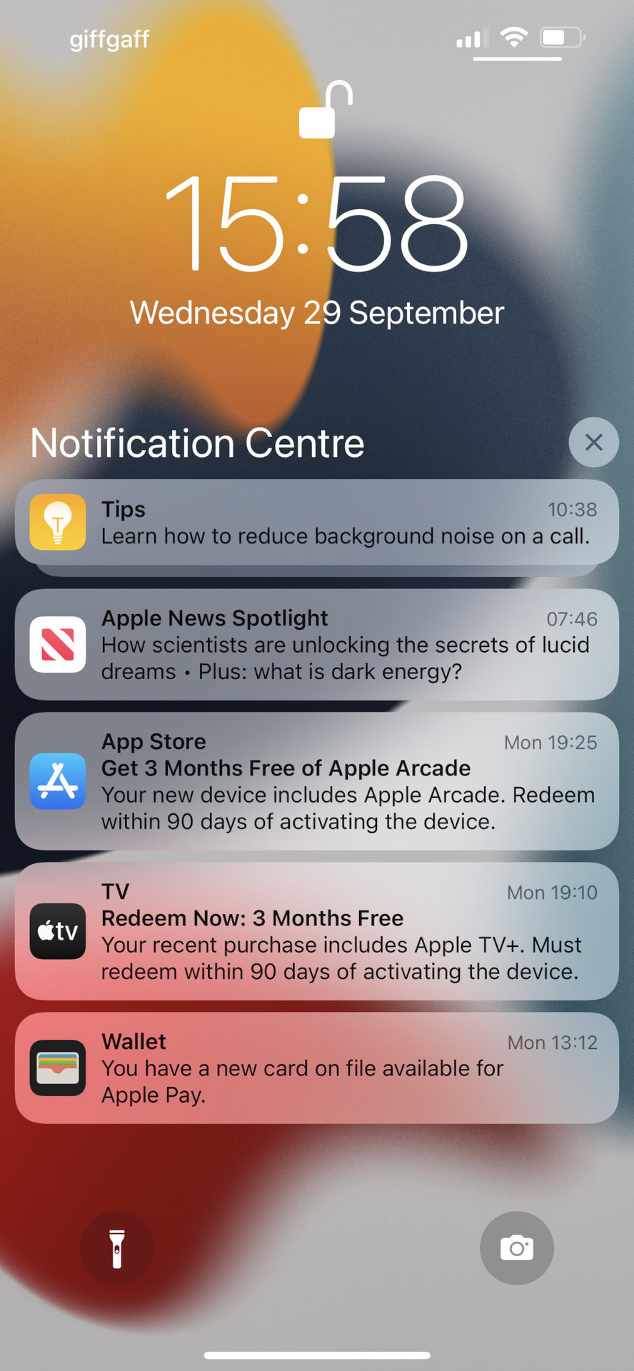 Apple iPhone 13 Pro Max iOS Screenshot Notifications