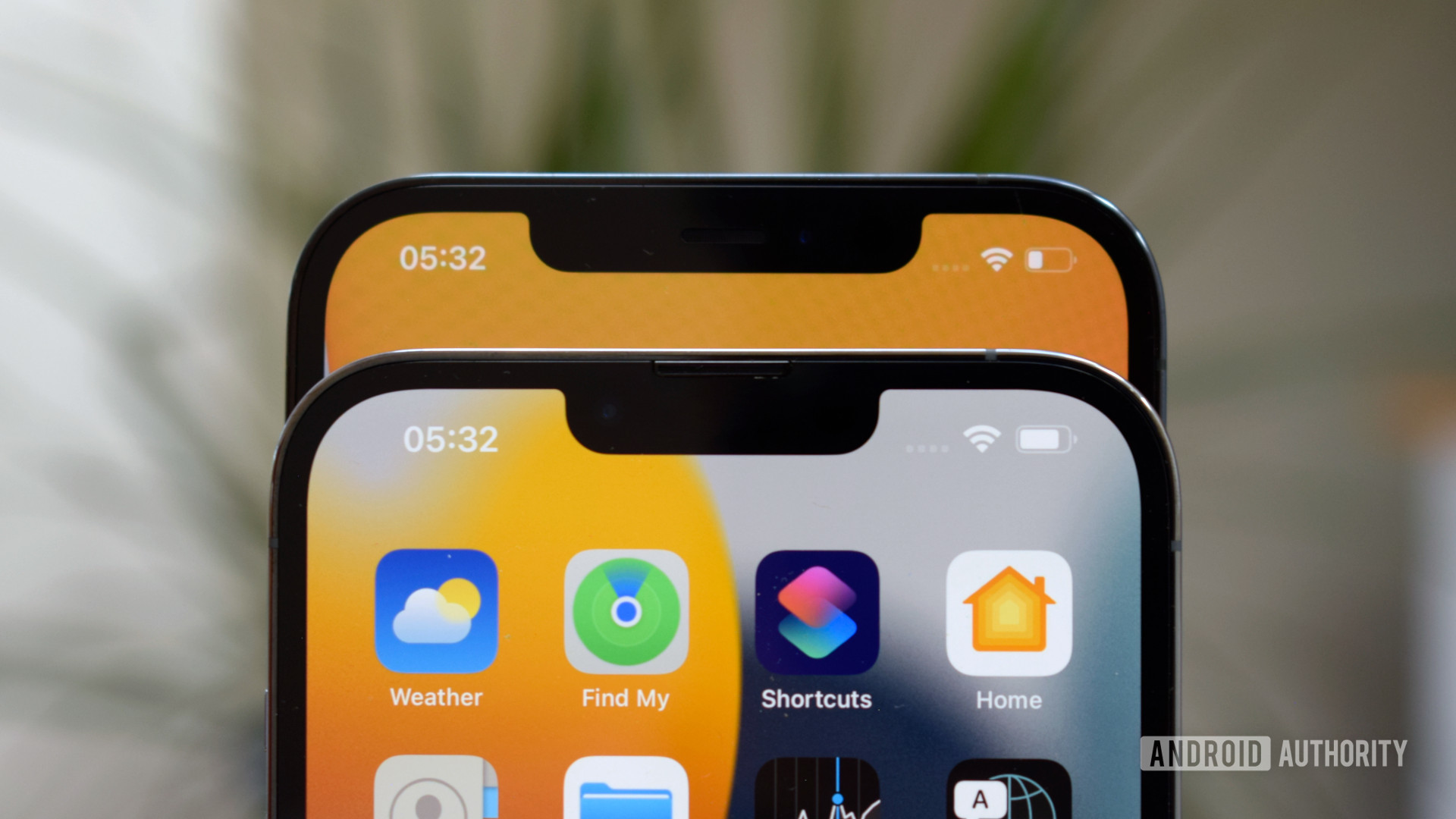 Apple iPhone 13 Pro Max vs Apple iPhone 12 Pro Max notch size