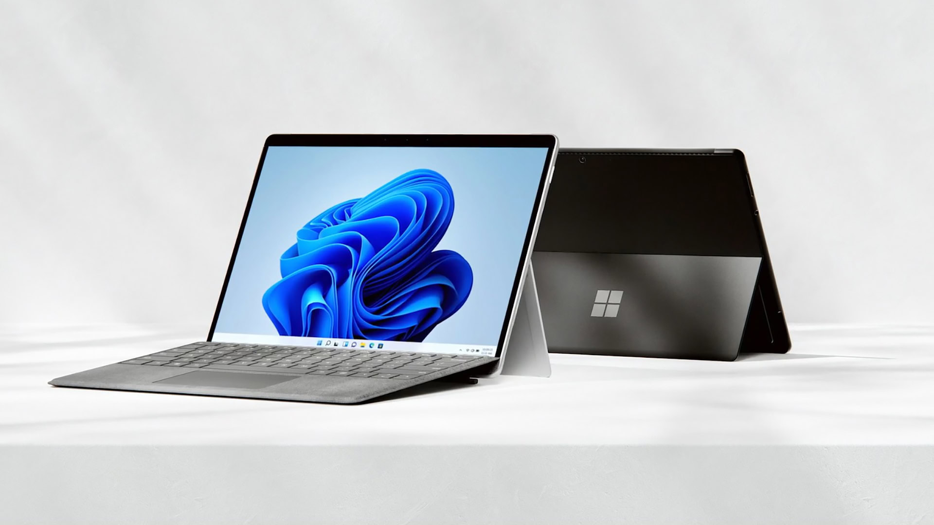 Microsoft Surface Pro 8 Hero