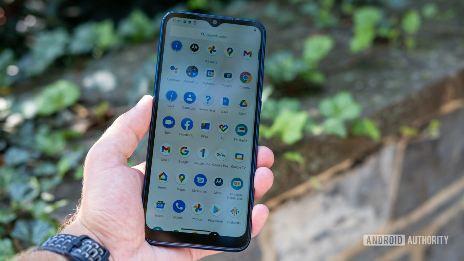 Motorola Moto G Play (2021) review Nearstock Android at a low price