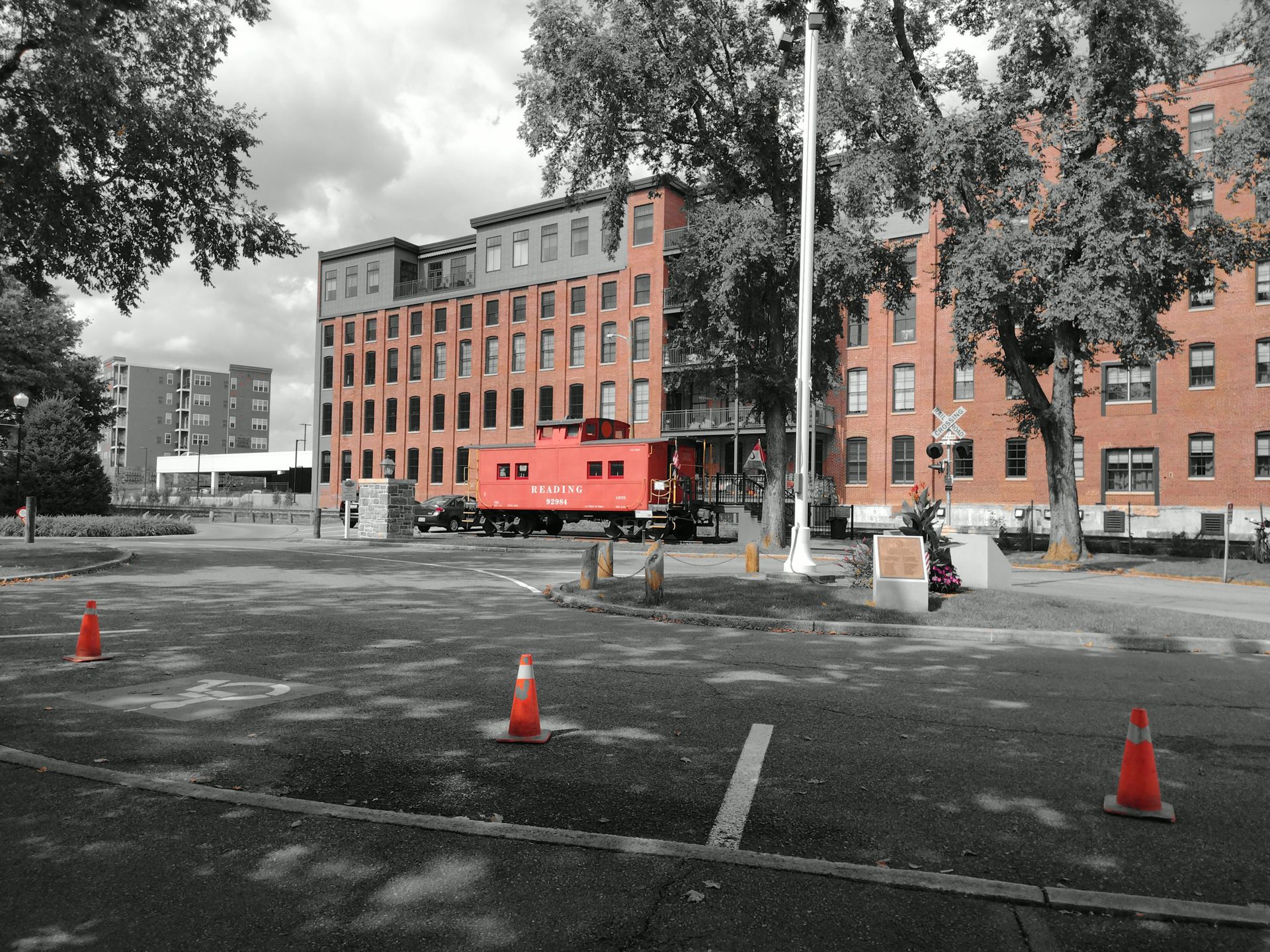 Moto G Power color picker image red shot of a building