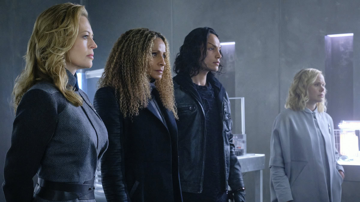 The main cast of Star Trek: Picard season 2 (Jeri Ryan as Seven of Nine, Michelle Hurd as Raffi, Evan Evagora as Elnor and Allison Pill as Jurati) stand together