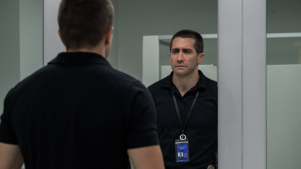 Jake Gyllenhaal in The Guilty review Netflix