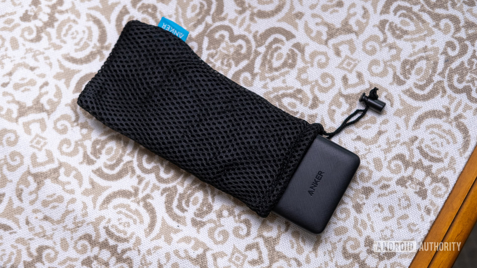 Anker PowerCore III wireless in pouch