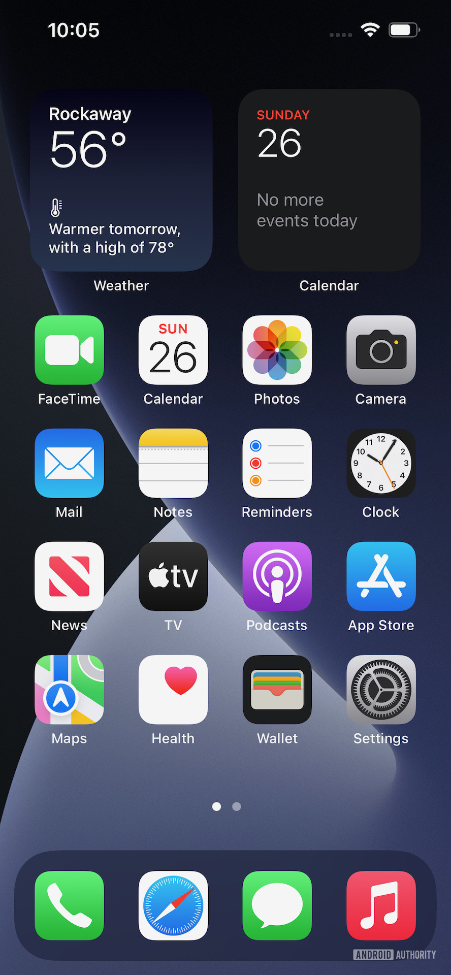 Apple iPhone 13 iOS 15 home screen