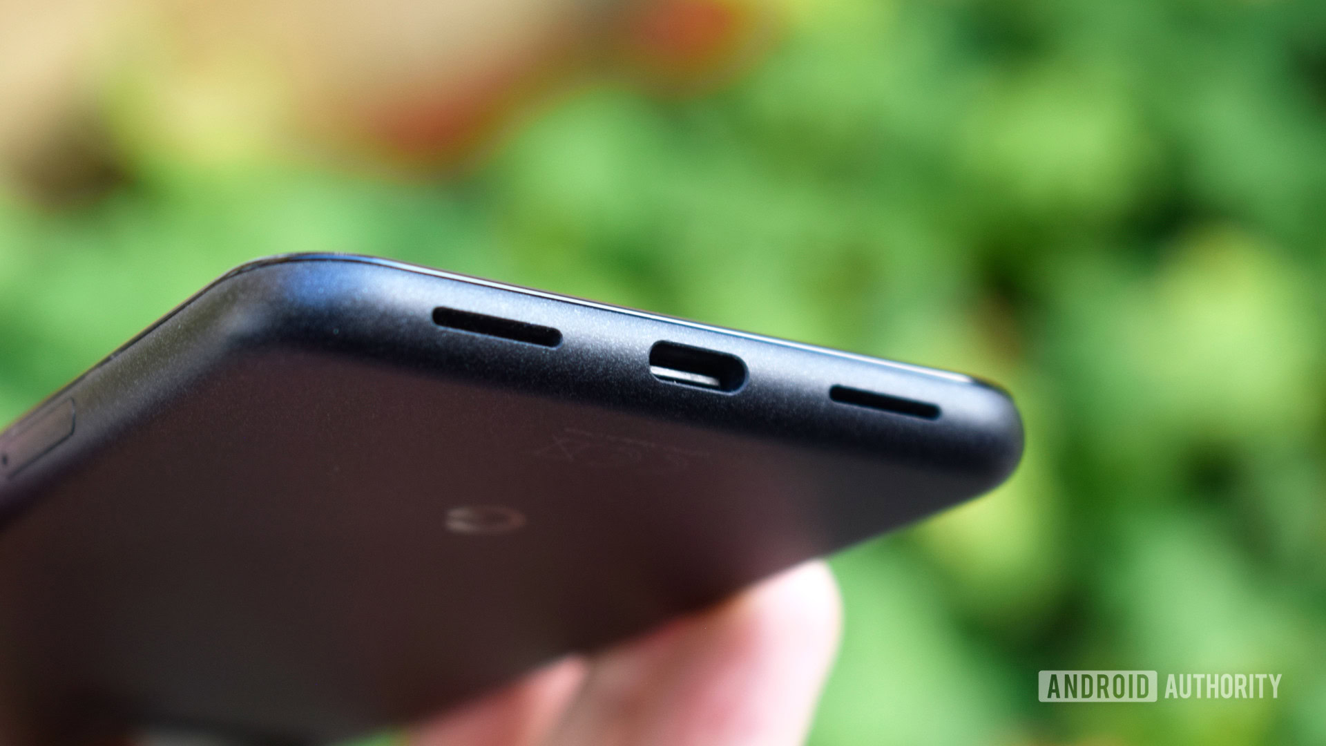 Google Pixel 5 USB C and speaker ports