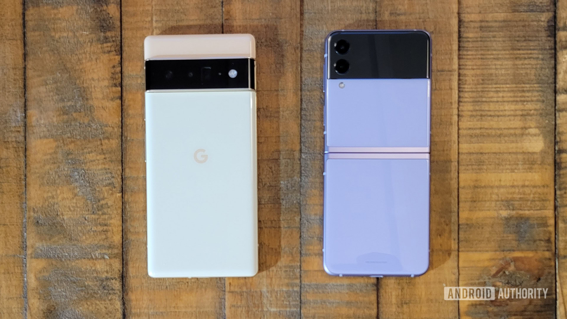 Google Pixel 6 Pro vs Samsung Galaxy Z Flip 3 1