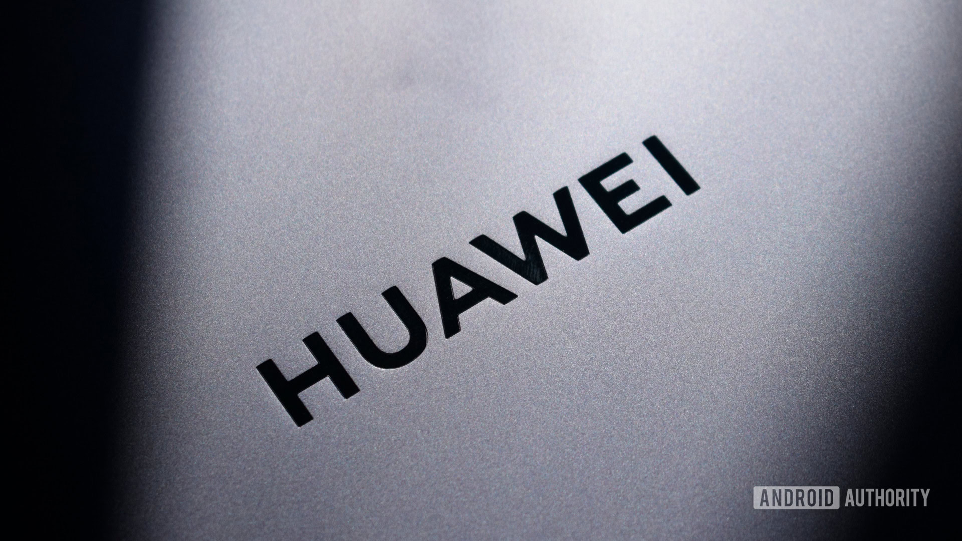 HUAWEI logo metal