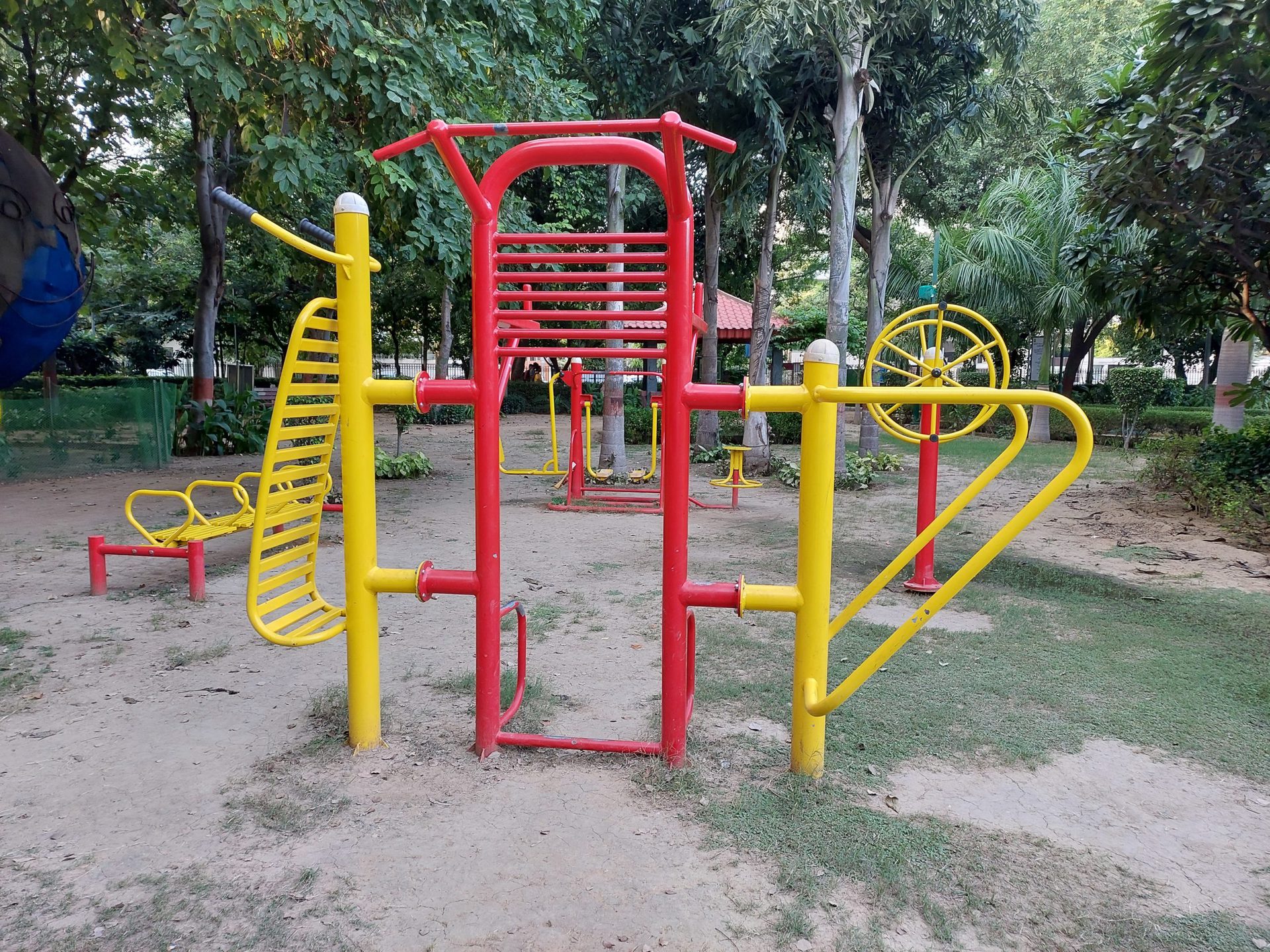 Samsung Galaxy M52 camera sample swings in the park