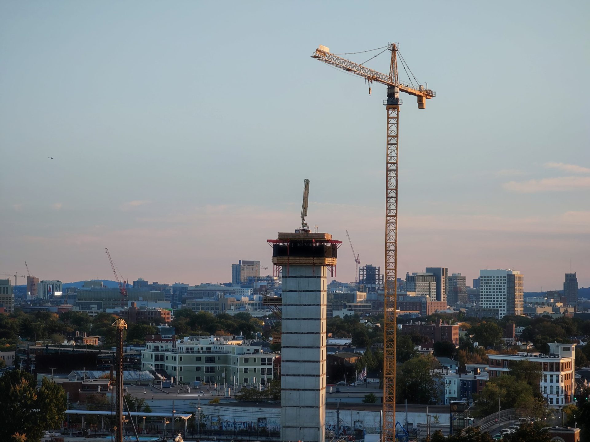Boston skyline with a crane shot on Mi 11 Ultra
