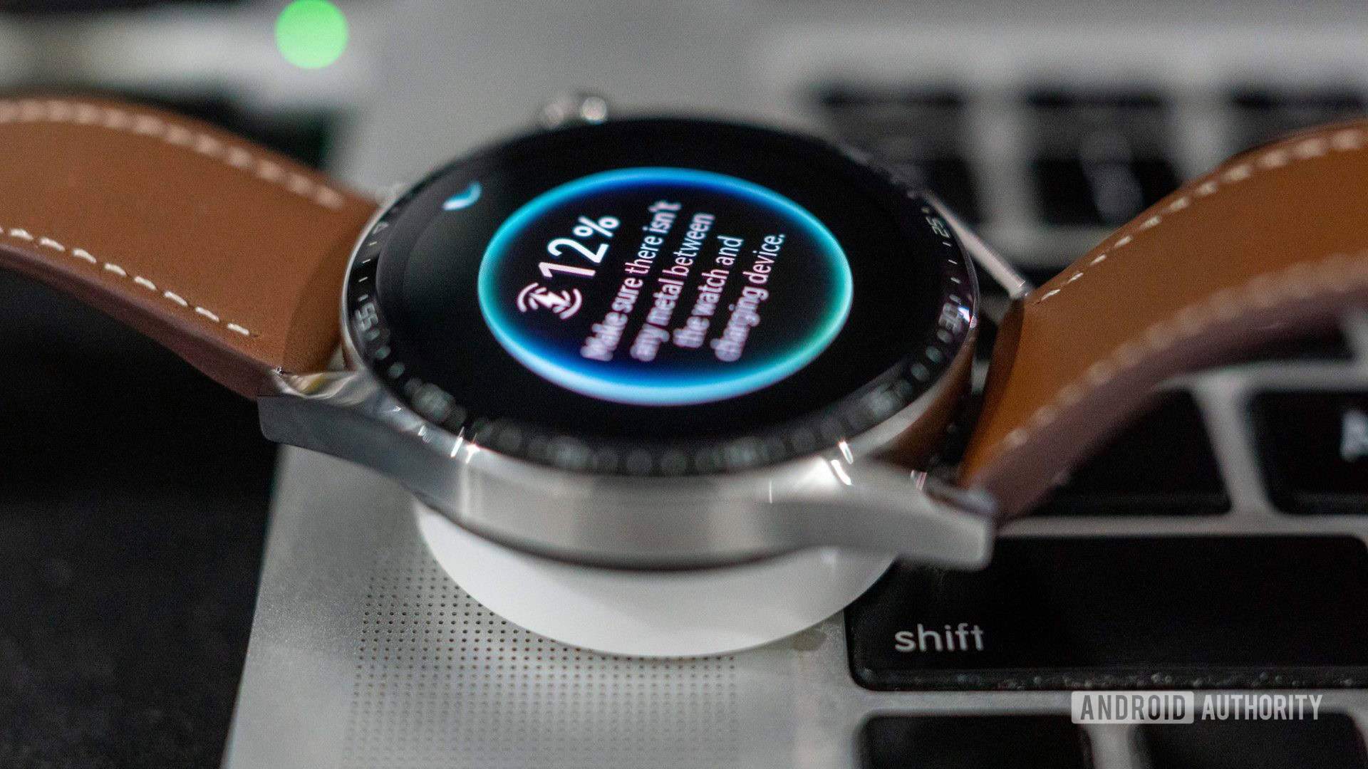 Huawei Watch GT 3 carga inalámbrica