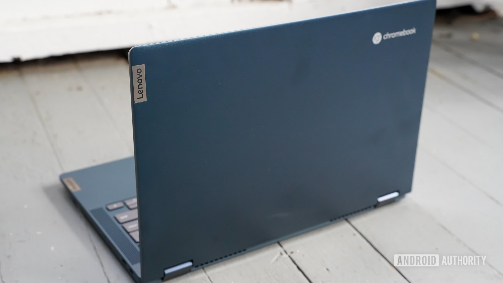 Lenovo Flex 5i Chromebook review: Cornering the middle market